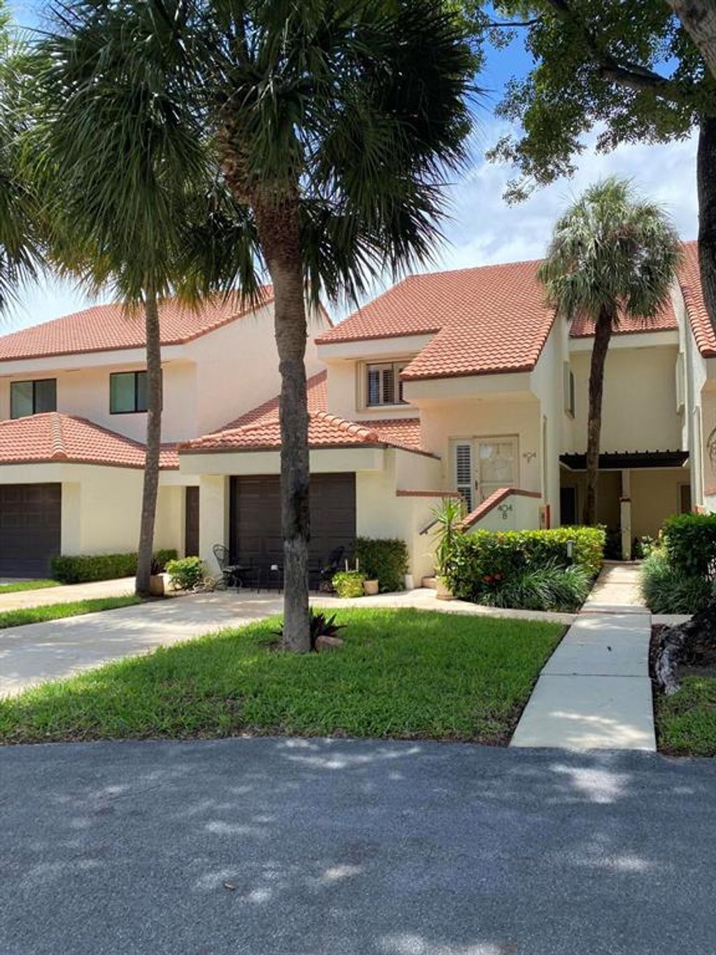 Photo of 404 Sea Oats Drive #F, Juno Beach, FL 33408 (MLS # R10728595)