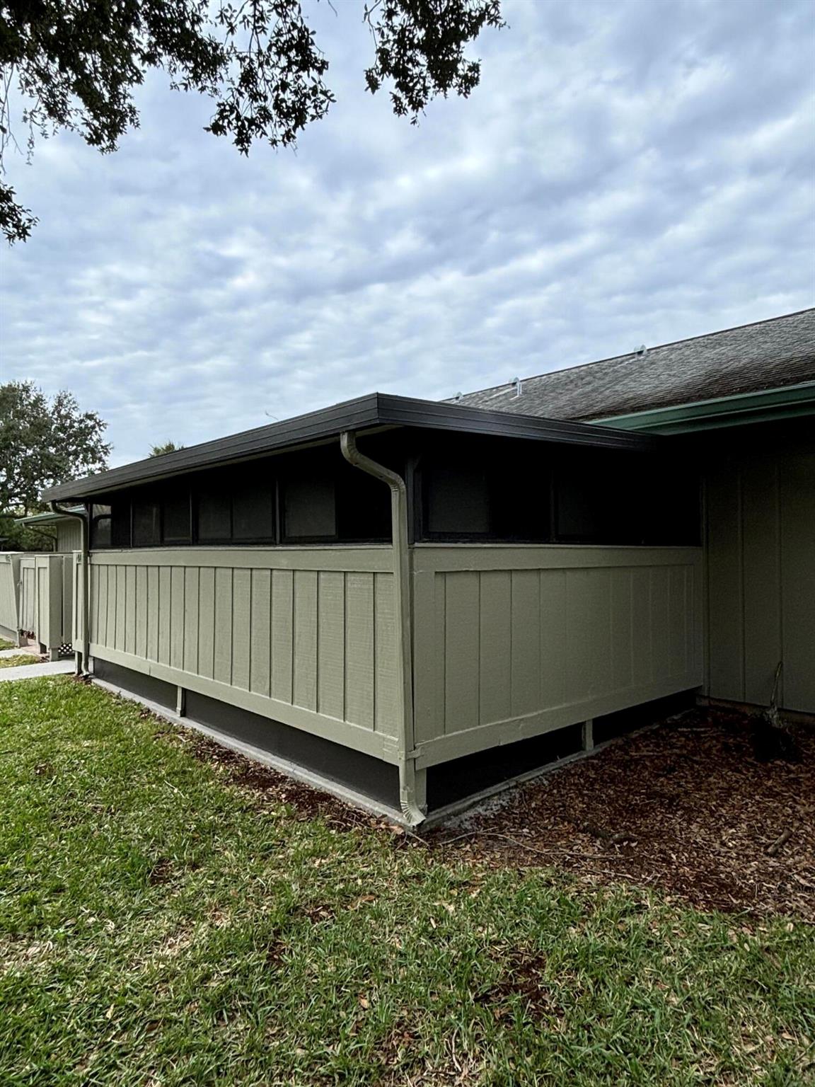 CINNAMON TREE - Residential Lease
