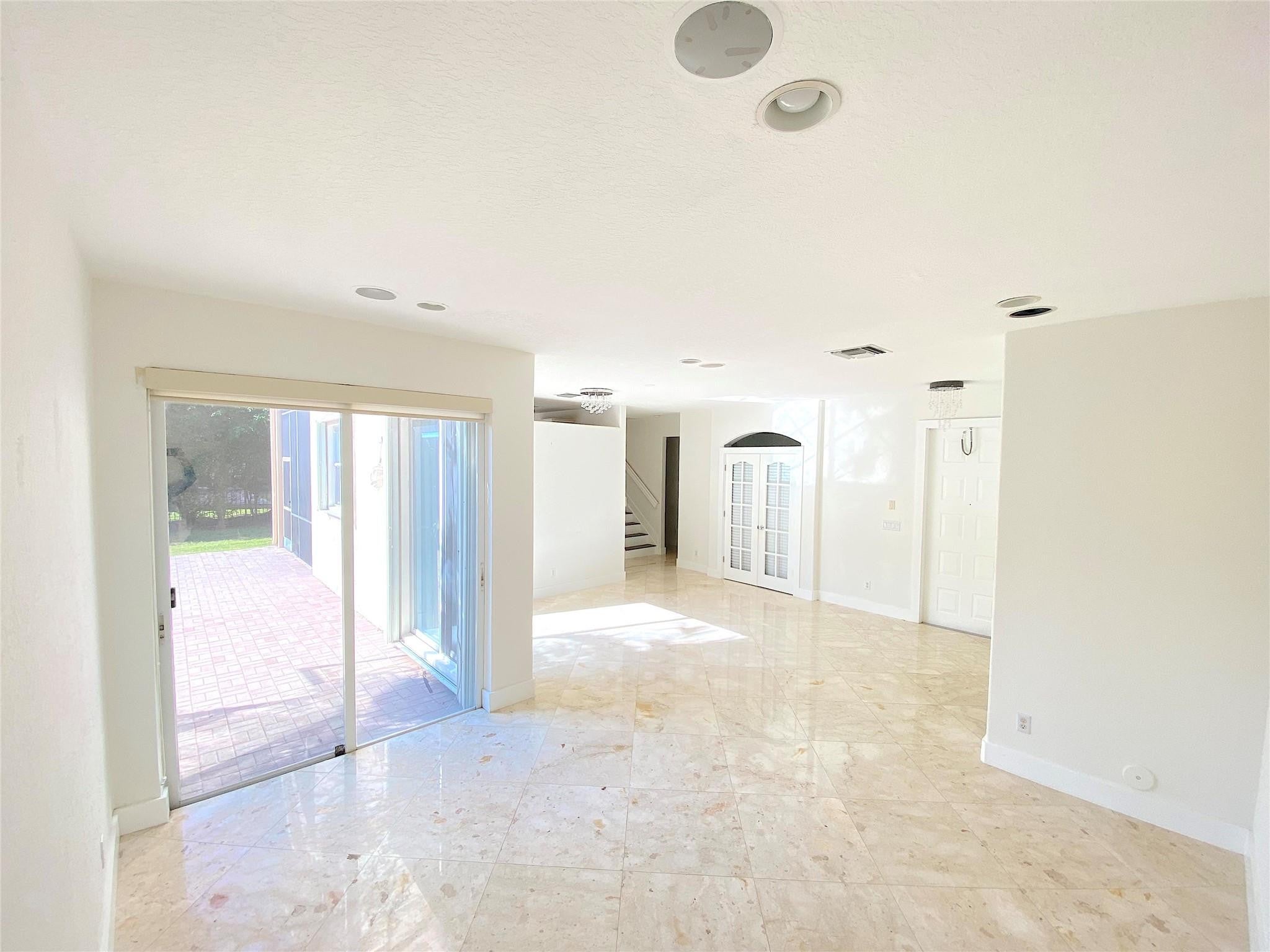 5830 NW 119TH Drive