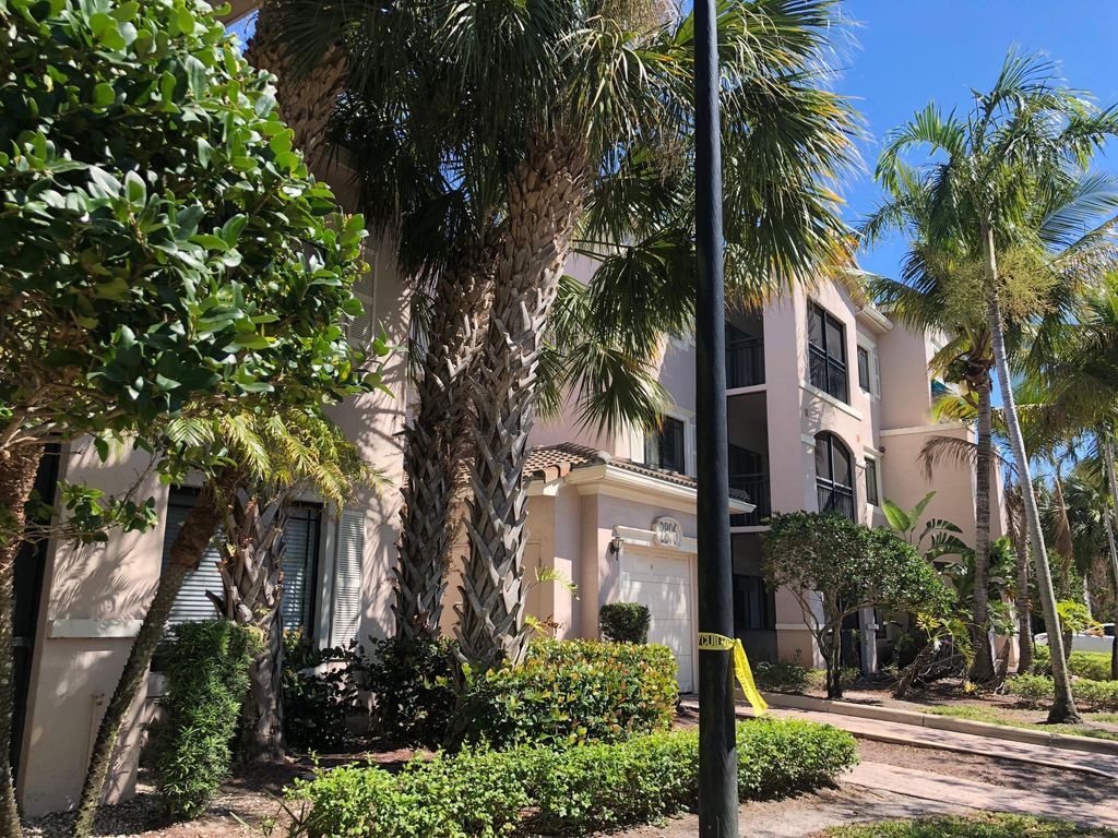 Photo of 2806 Veronia Drive #113, Palm Beach Gardens, FL 33410 (MLS # R10901480)