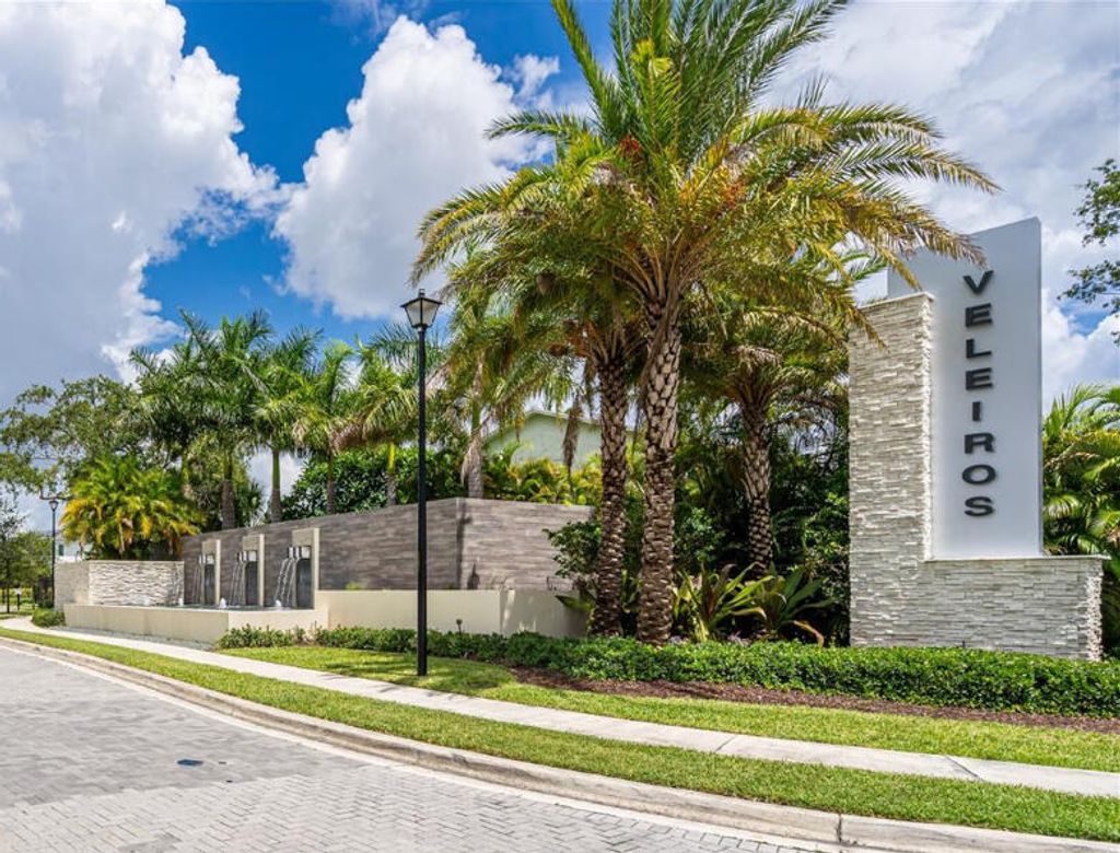 Photo of 1131 Veleiros Boulevard, Deerfield Beach, FL 33064 (MLS # B26020308)