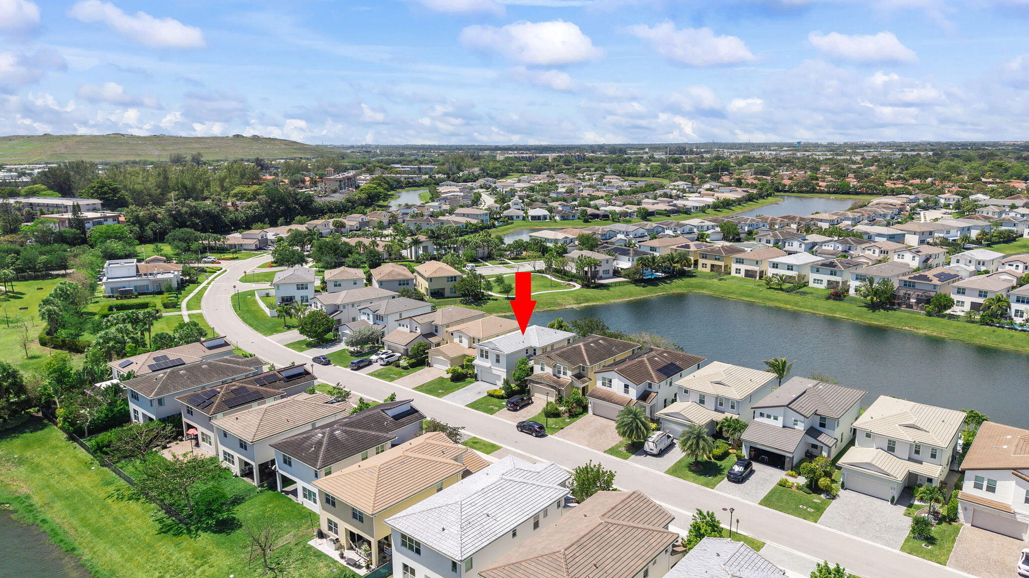 CRYSTAL LAKE 1ST SEC - Residential