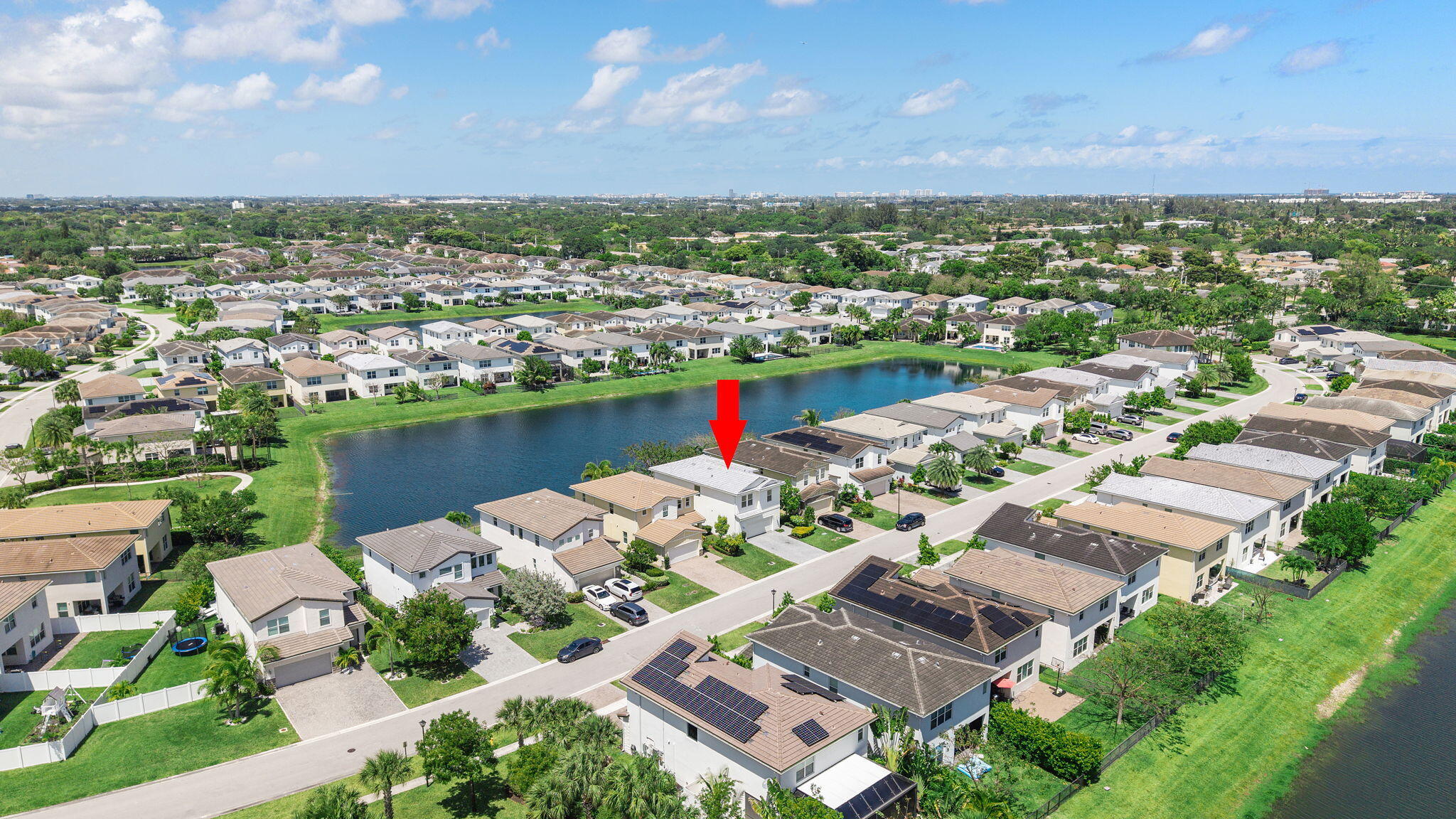 CRYSTAL LAKE 1ST SEC - Residential