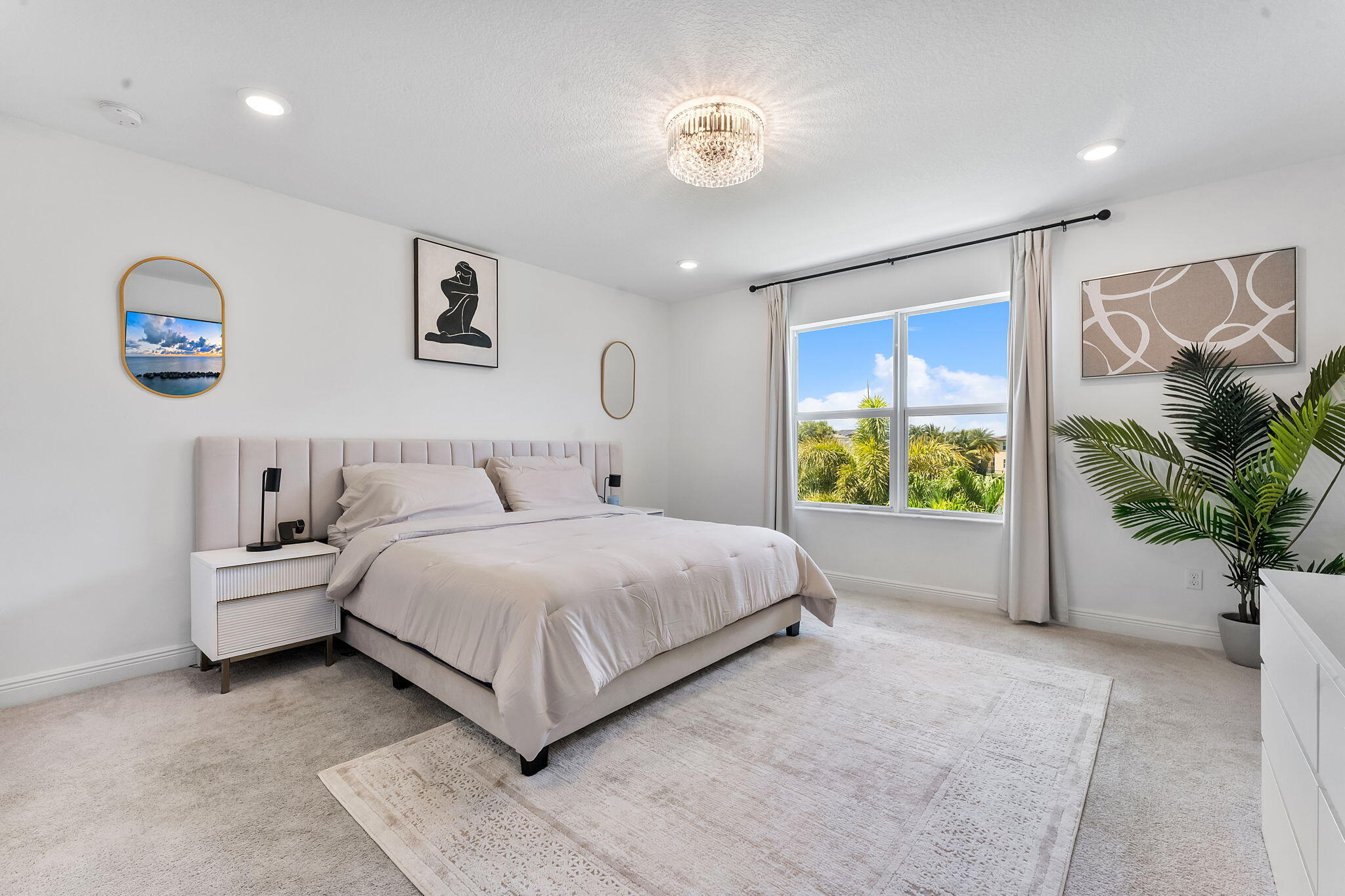 CRYSTAL LAKE 1ST SEC - Residential