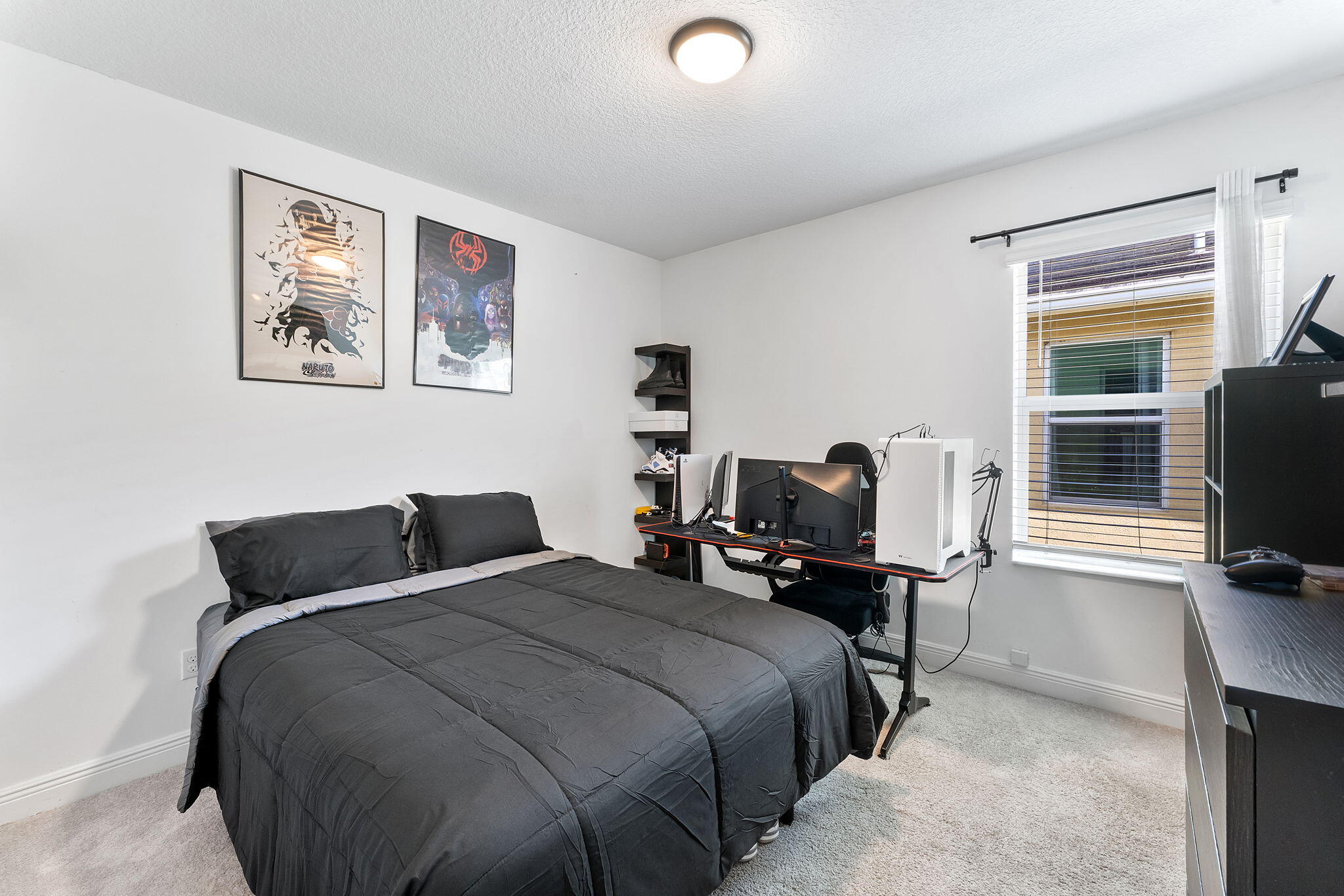 CRYSTAL LAKE 1ST SEC - Residential