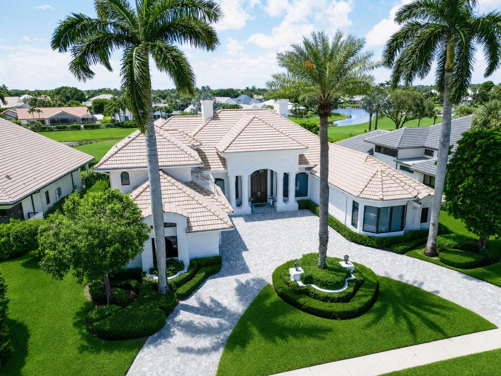 Photo of 4451 Bocaire Boulevard, Boca Raton, FL 33487 (MLS # B26060611)