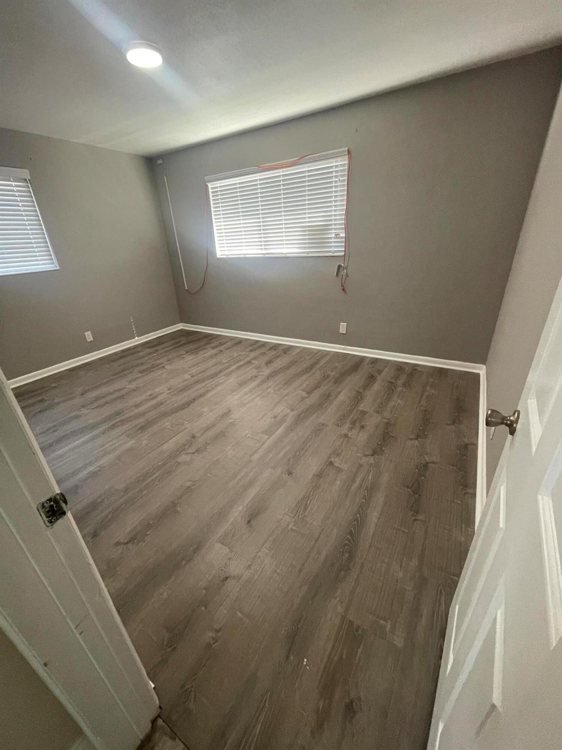 SUNNYSIDE ESTS PL IN - Residential Lease