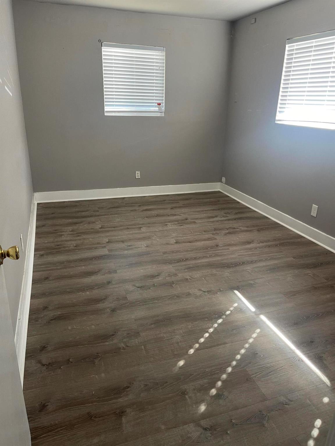 SUNNYSIDE ESTS PL IN - Residential Lease