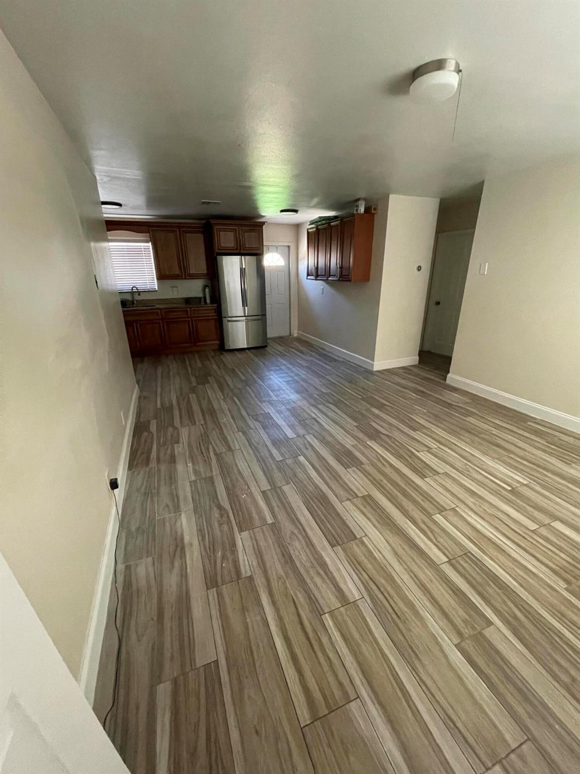 SUNNYSIDE ESTS PL IN - Residential Lease