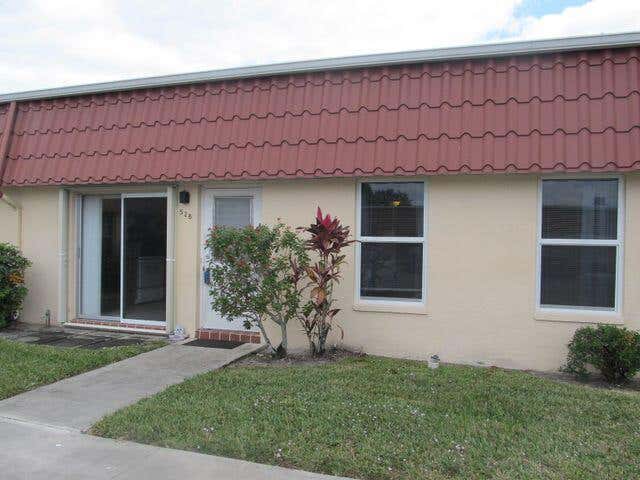 Photo of 528 Franconia Circle Cir, Lake Worth Beach, FL 33467 (MLS # R10774669)