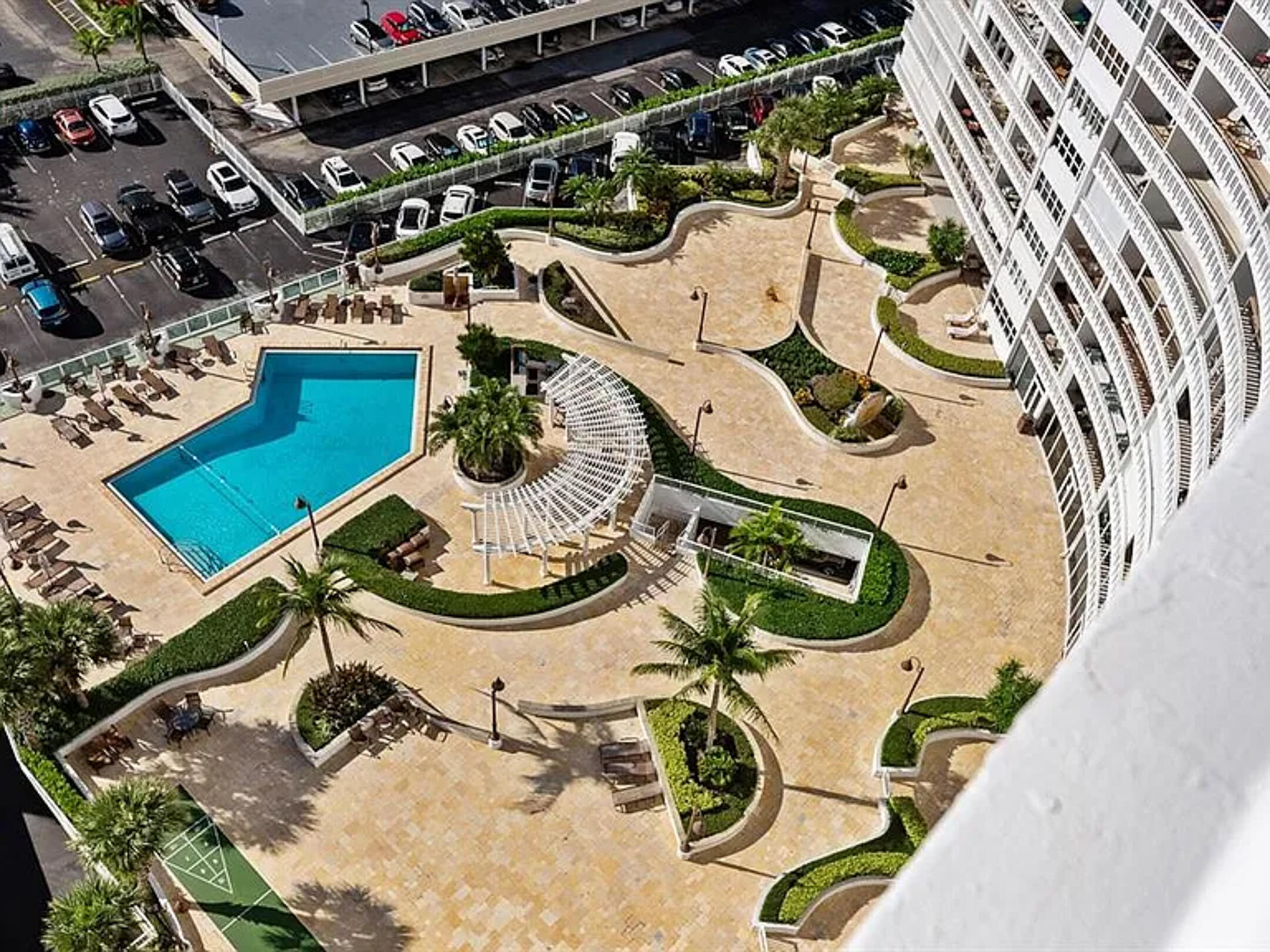 2000 S Ocean Drive 810