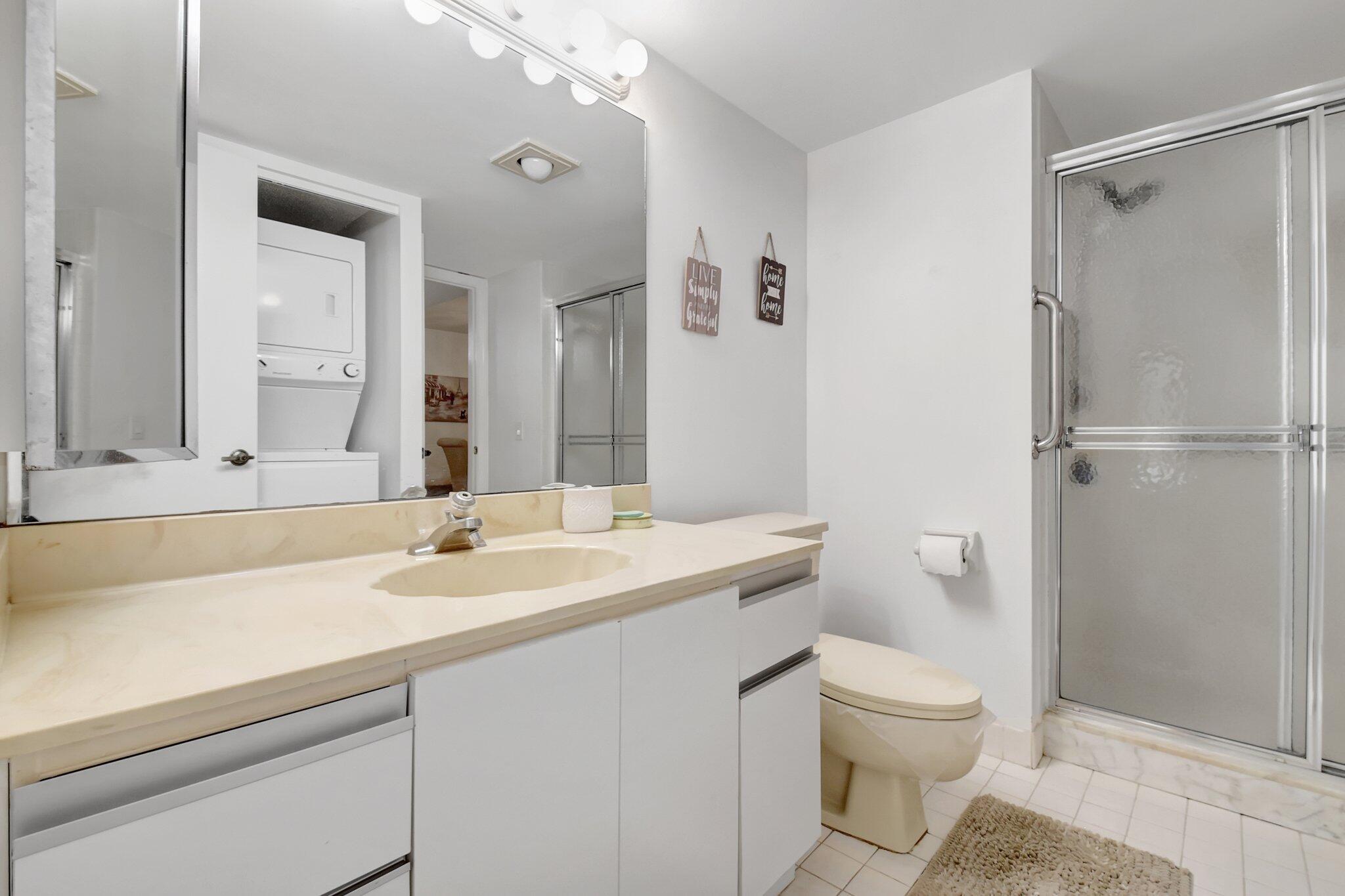 LAKESIDE CONDO 2 OF BANYA - Residential