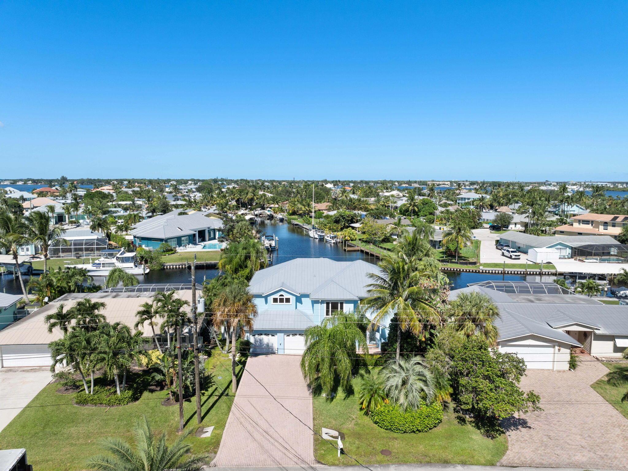 LIGHTHOUSE POINT - Residential