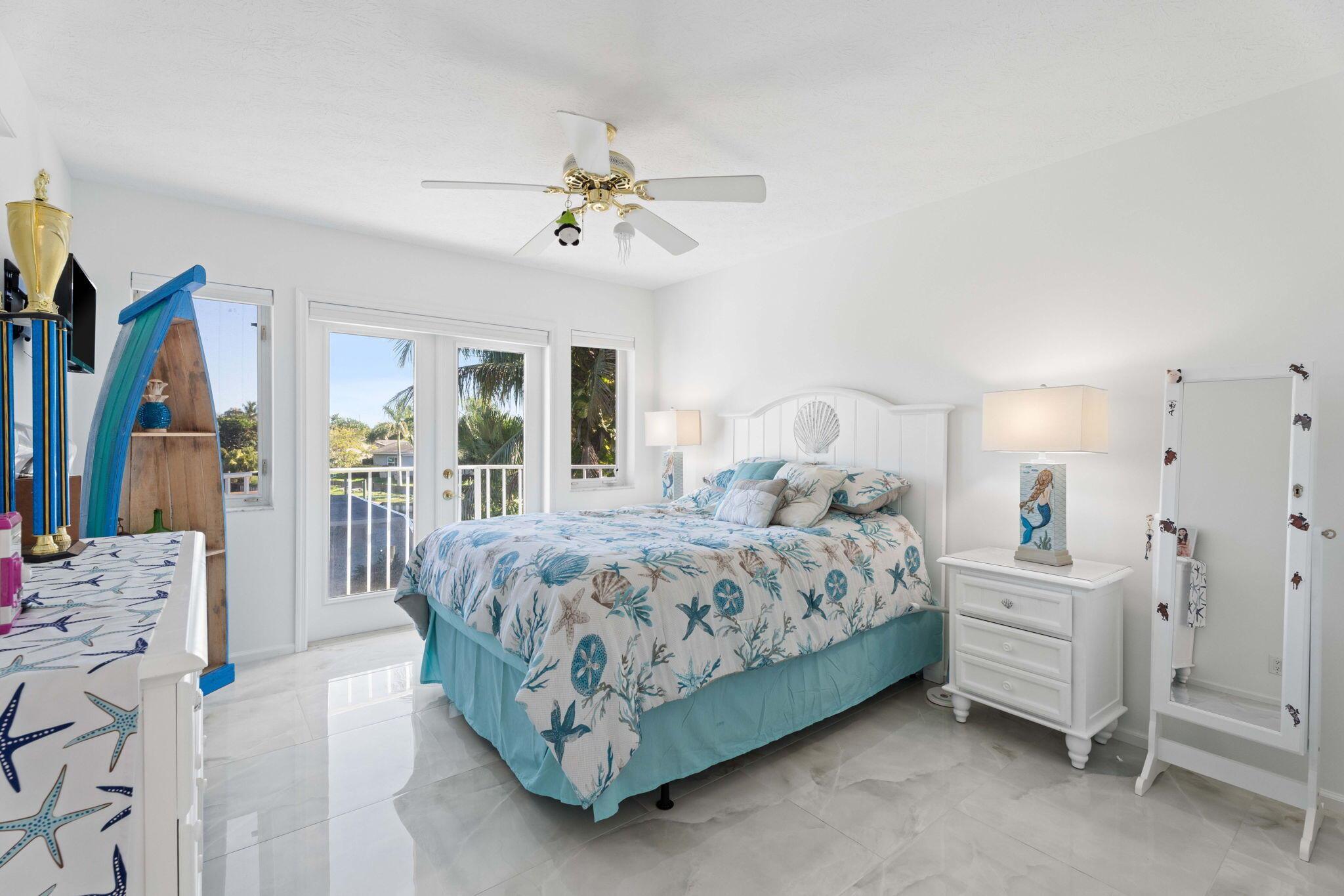 LIGHTHOUSE POINT - Residential
