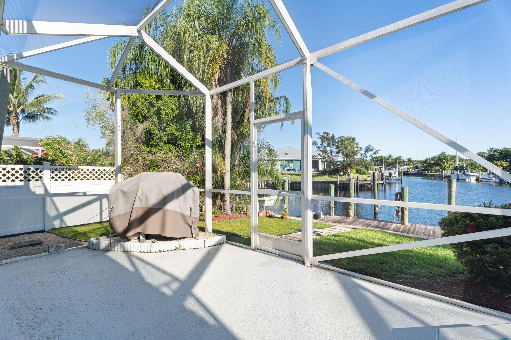 LIGHTHOUSE POINT - Residential