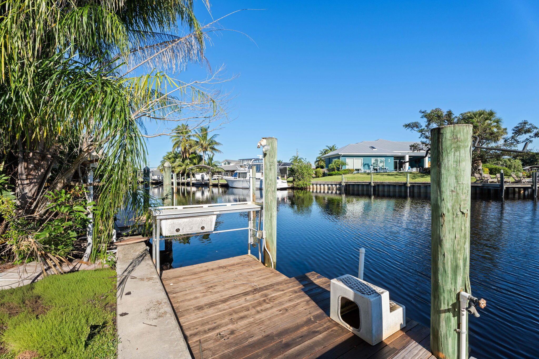 LIGHTHOUSE POINT - Residential