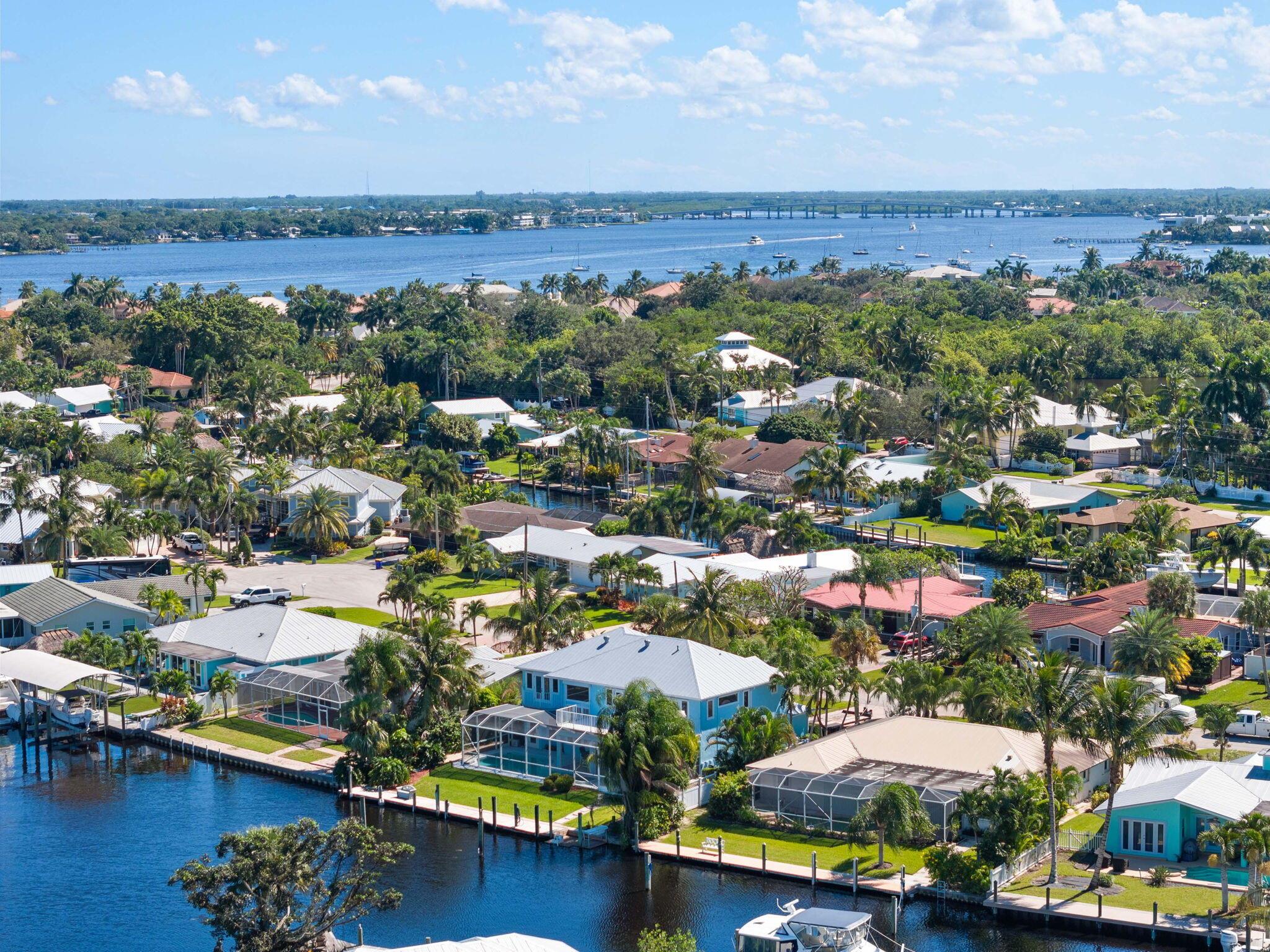 LIGHTHOUSE POINT - Residential