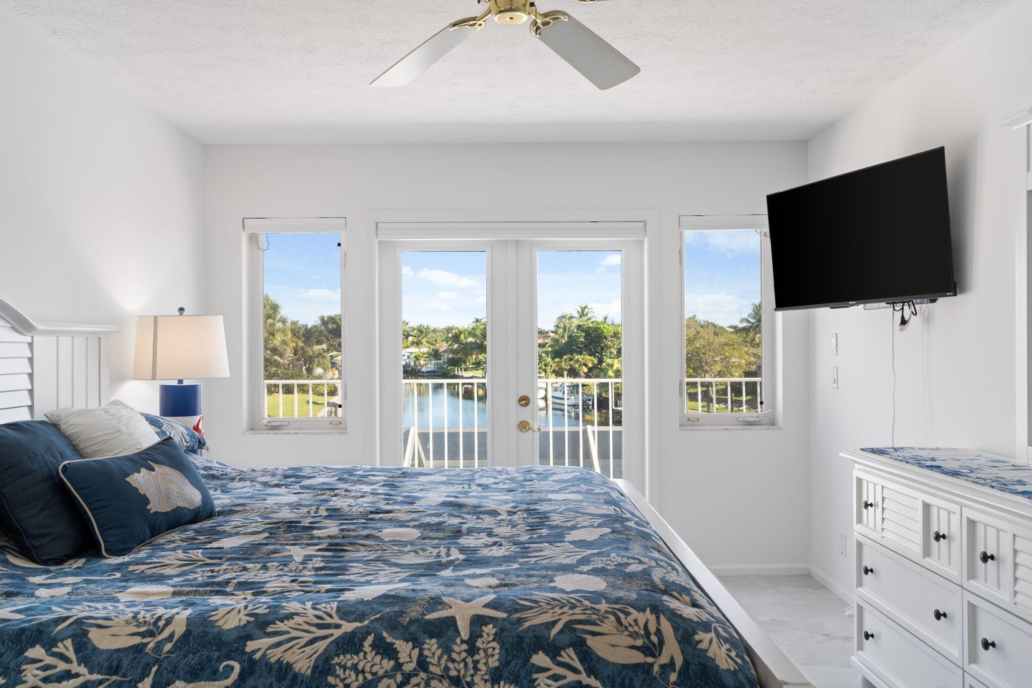 LIGHTHOUSE POINT - Residential