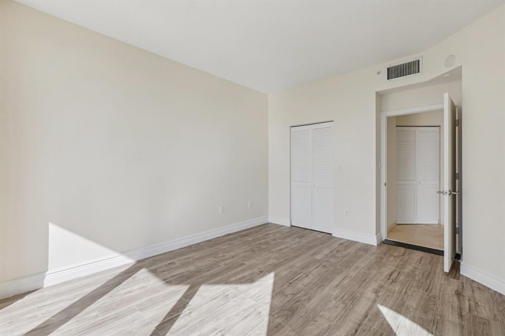 ST TROPEZ OCEAN CONDO - Residential Lease