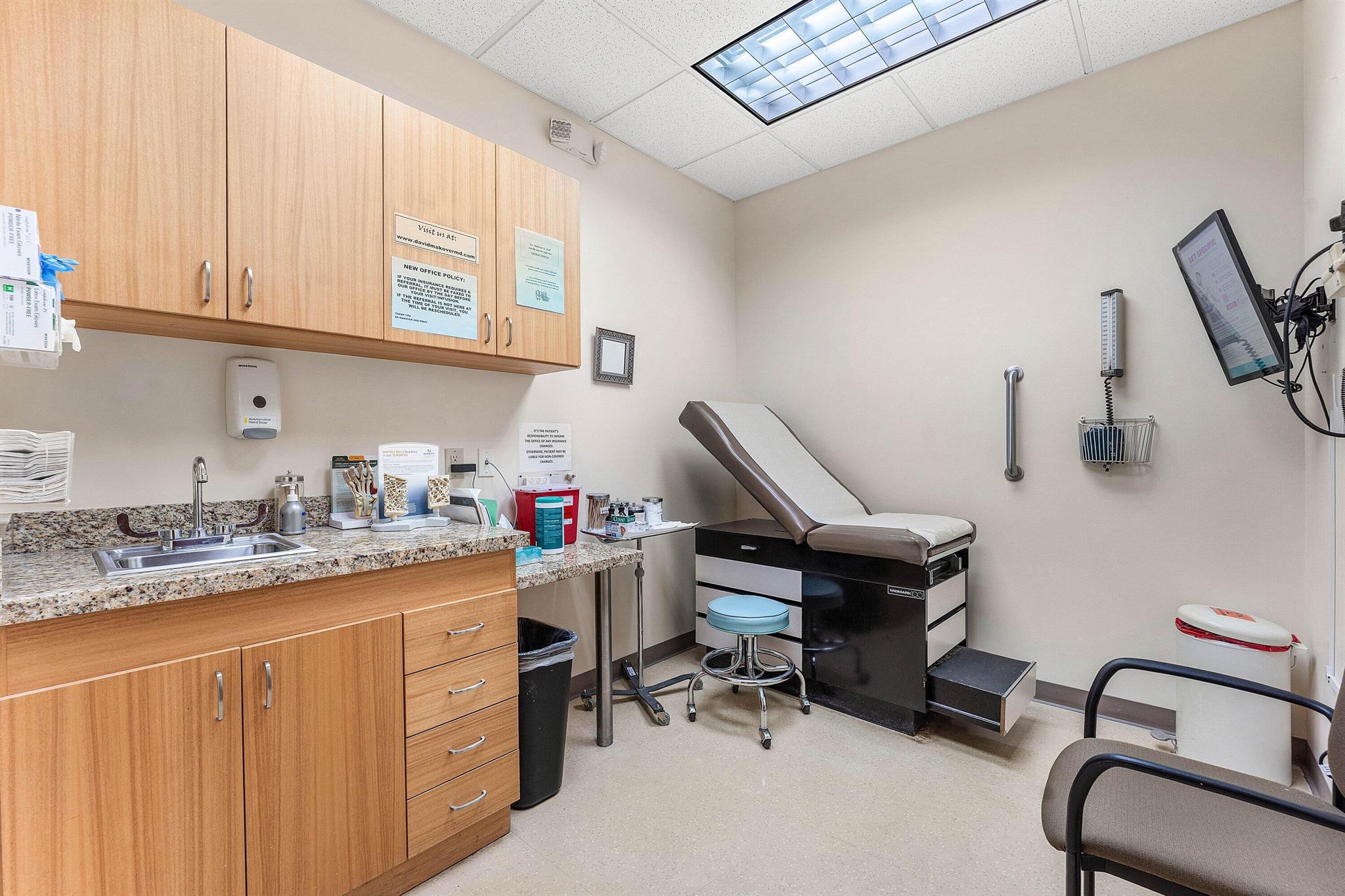 TWIN LAKES PROFESSIONAL C - Commercial Sale