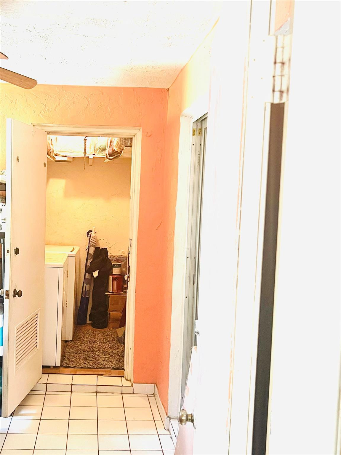 OMAGA CONDO - Residential