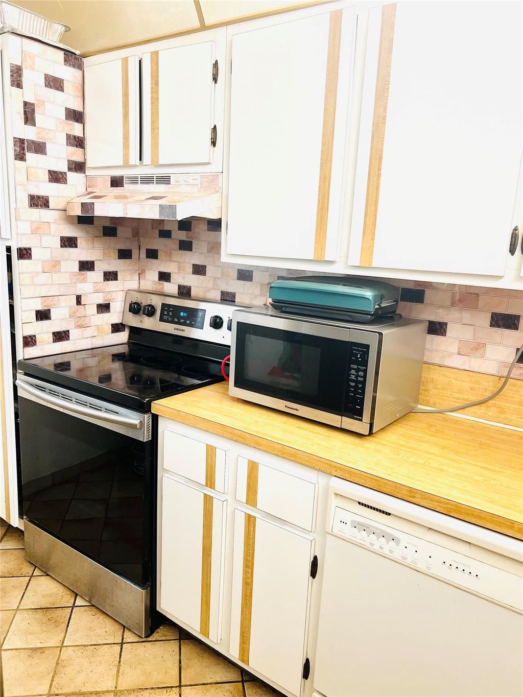 Photo of 7400 NW 17th St #205, Plantation, FL 33313 (MLS # F10531242)