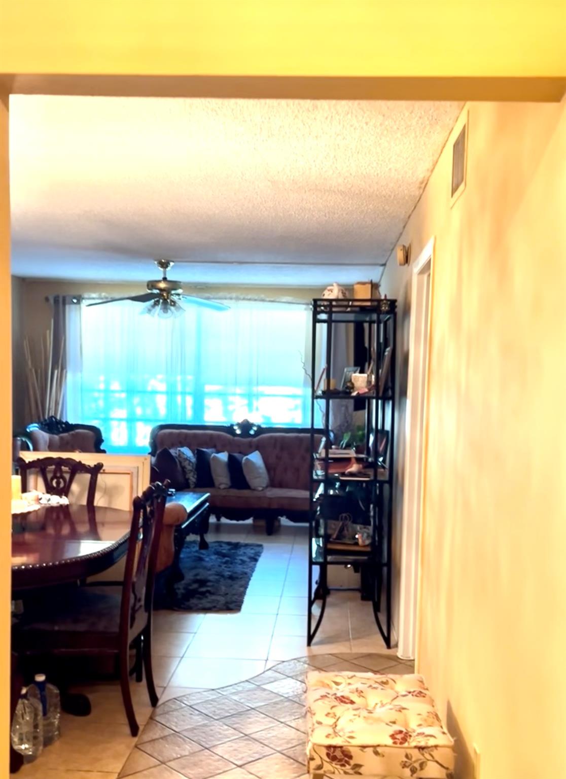 OMAGA CONDO - Residential