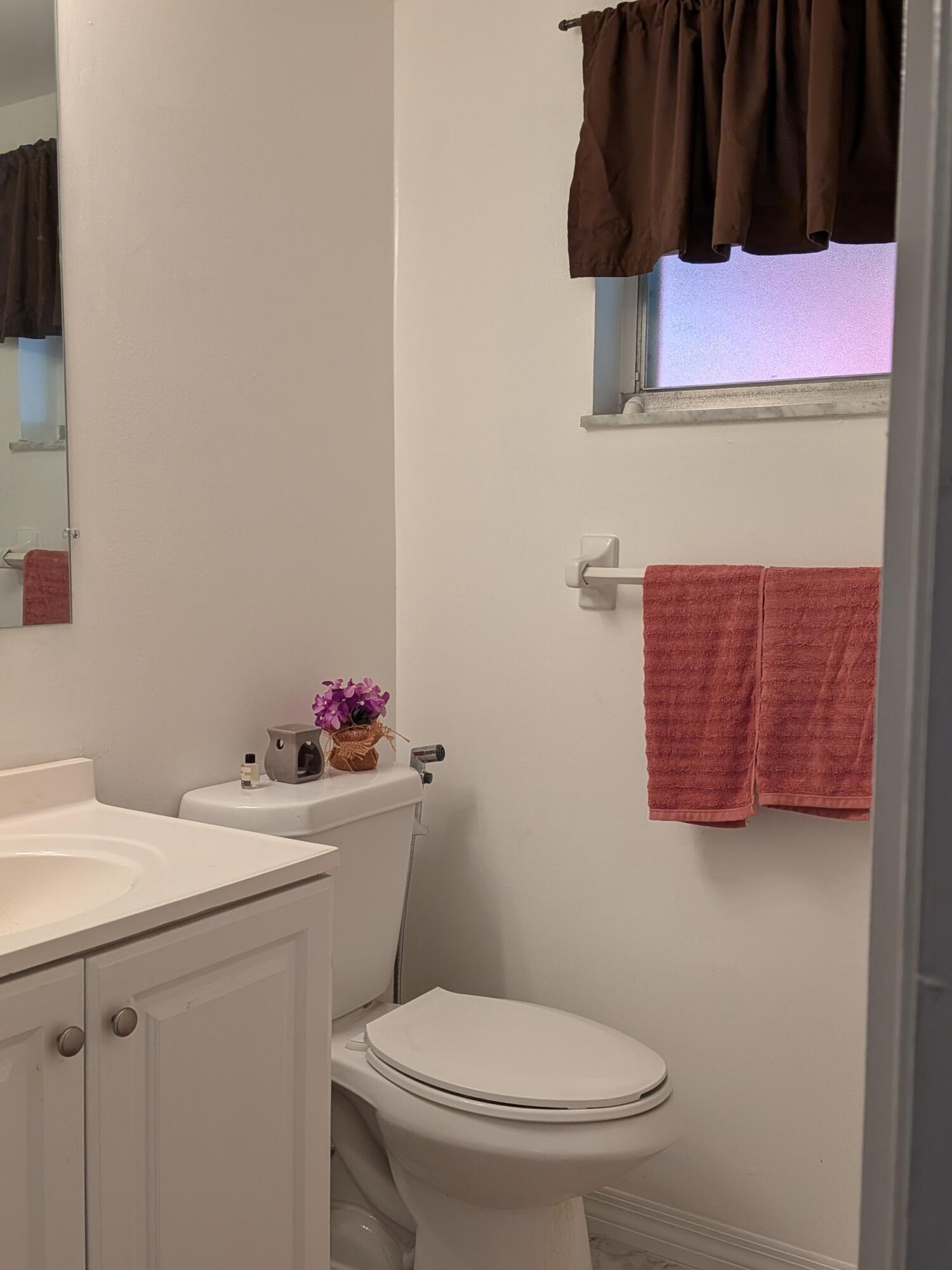 """PINES OF VERO (THE), A CONDO""" - Residential