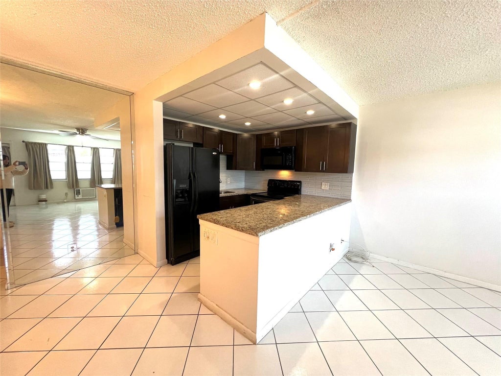 Photo of 111 Oakridge I #111, Deerfield Beach, FL 33442 (MLS # F10548565)