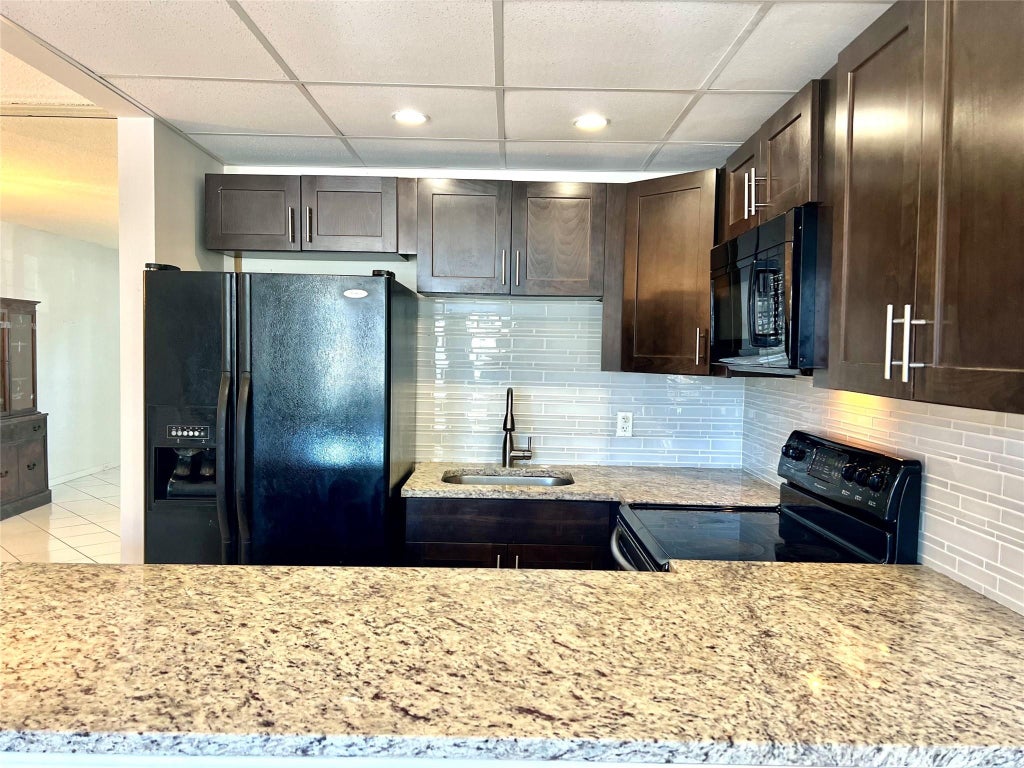 Photo of 111 Oakridge I #111, Deerfield Beach, FL 33442 (MLS # F10548565)