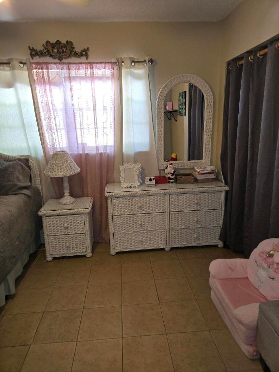 KNOLLWOOD CLUB CONDO - Residential