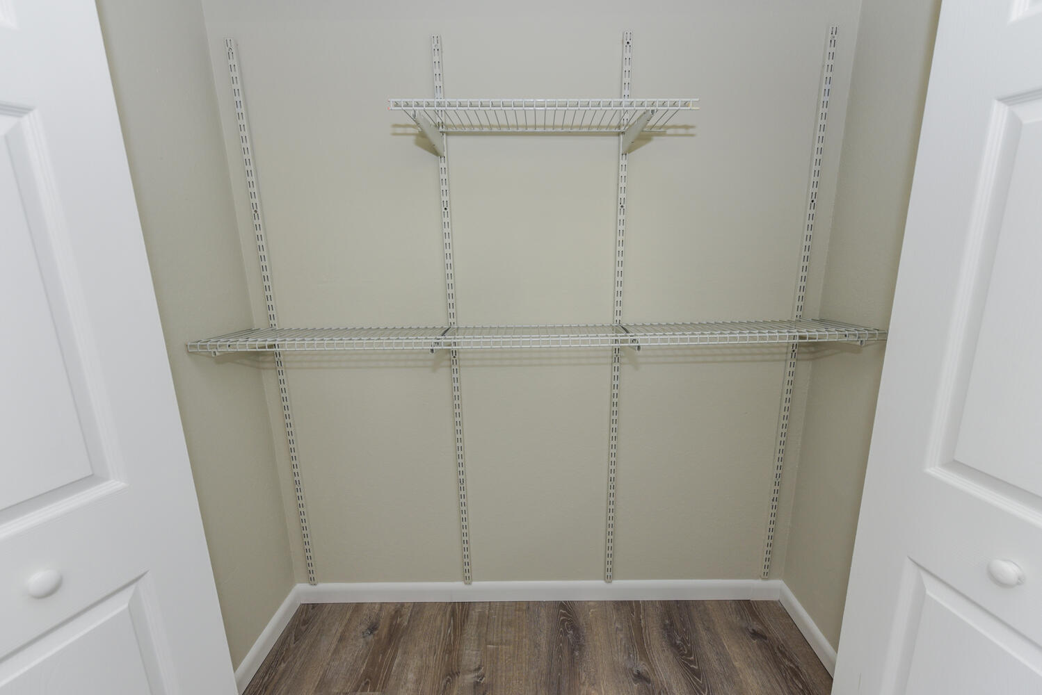 MIDPORT PLACE I, A CONDOMINIUM - Residential