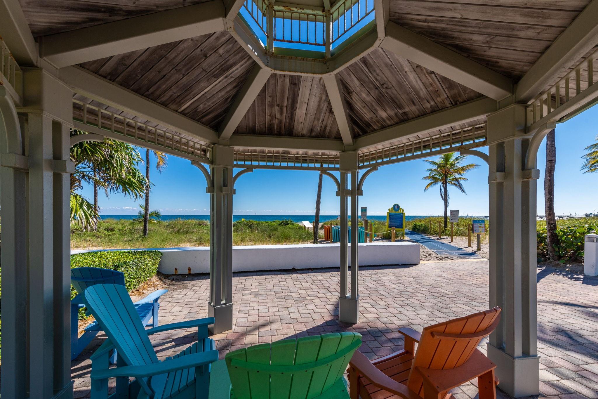 VILLAS BY THE SEA 2 COND - Residential
