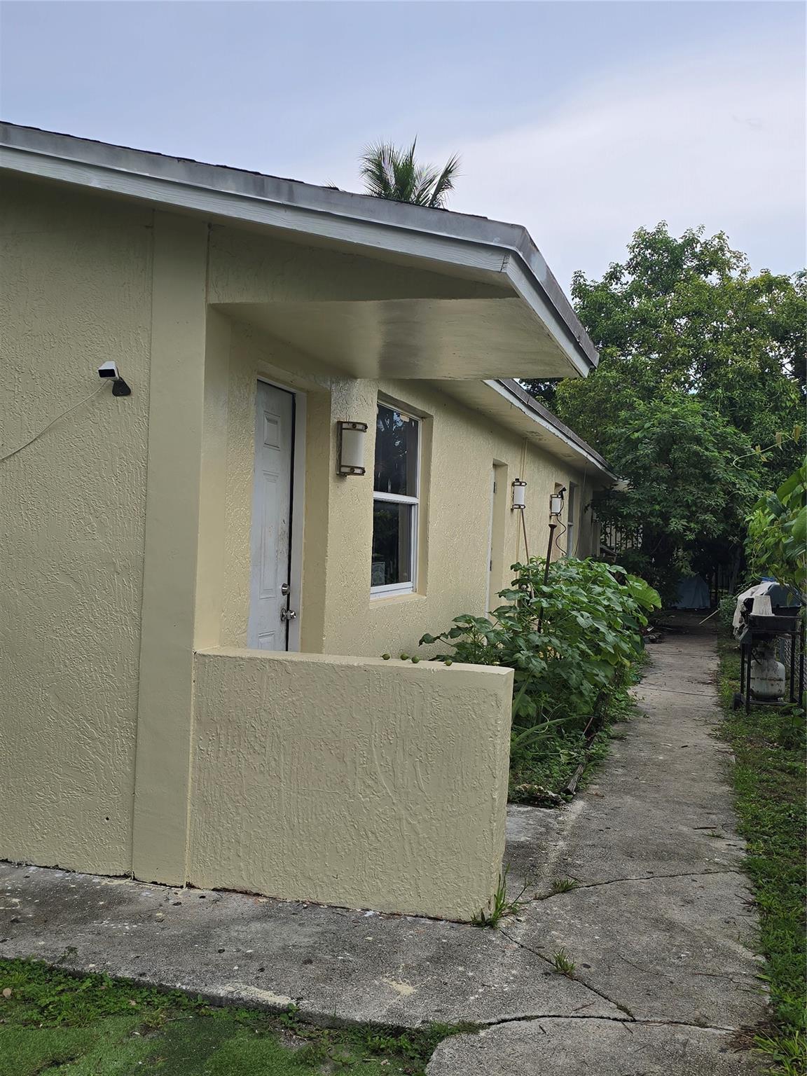 View photos, virtual tours, details... 7807 NW 3rd Ave
