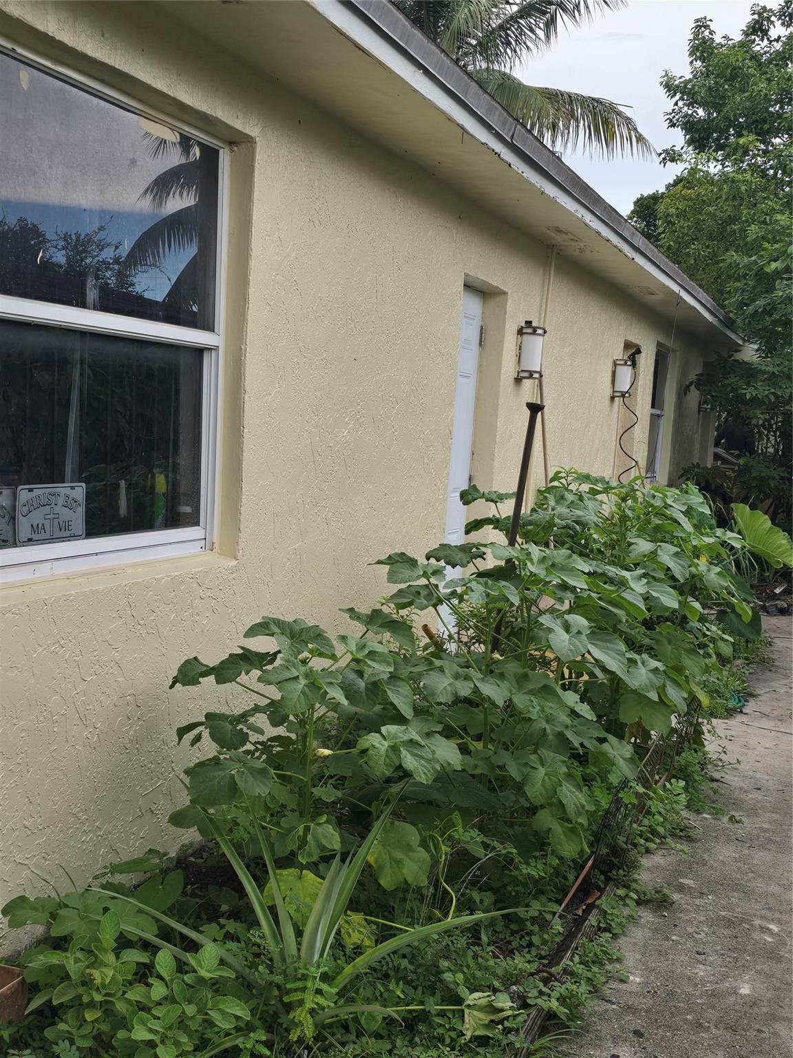 View photos, virtual tours, details... 7807 NW 3rd Ave