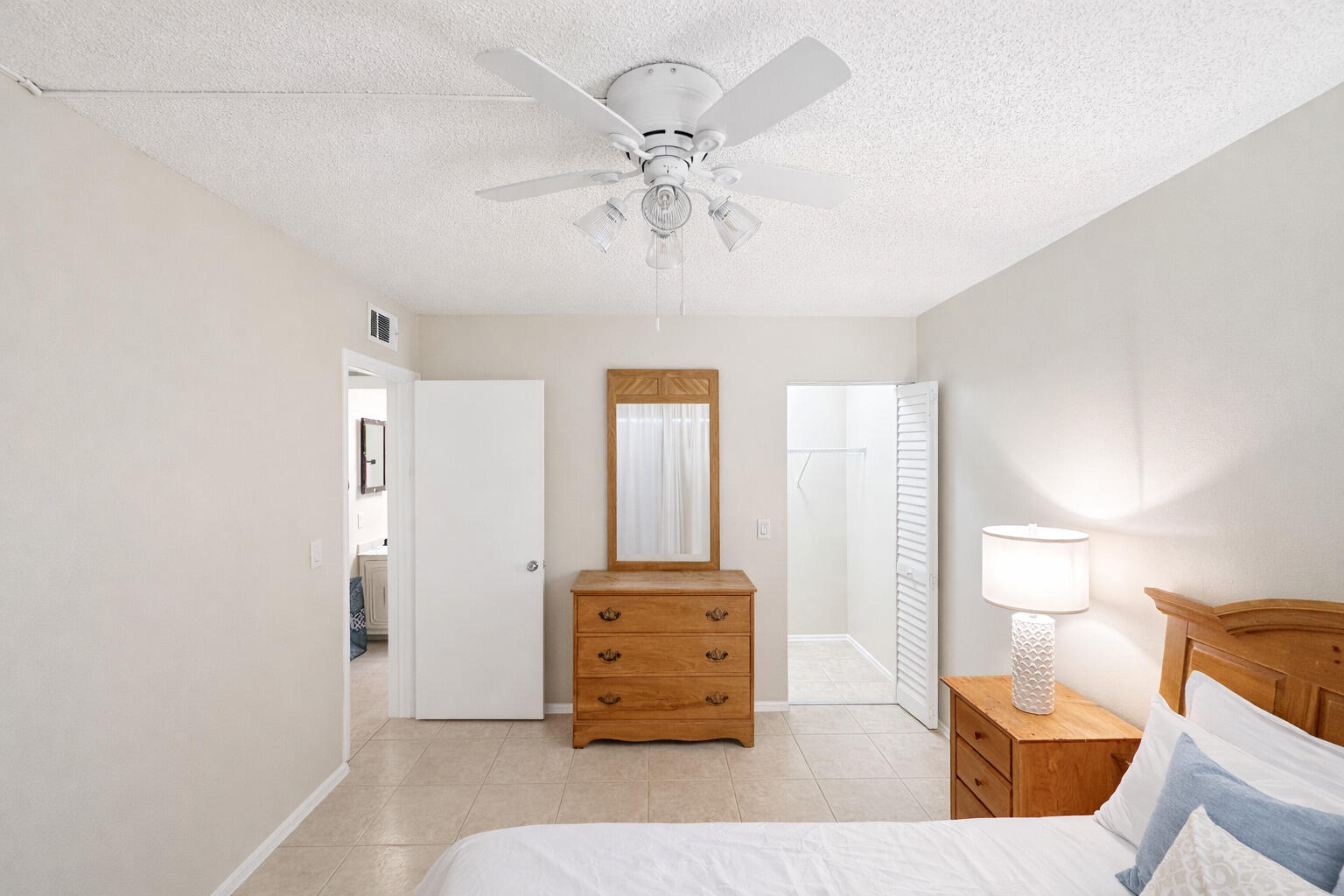 SABAL PINE CONDO - Residential Lease