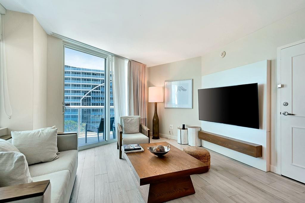 View photos, virtual tours, details... 505 N Ft Lauderdale Bch Boulevard 1009