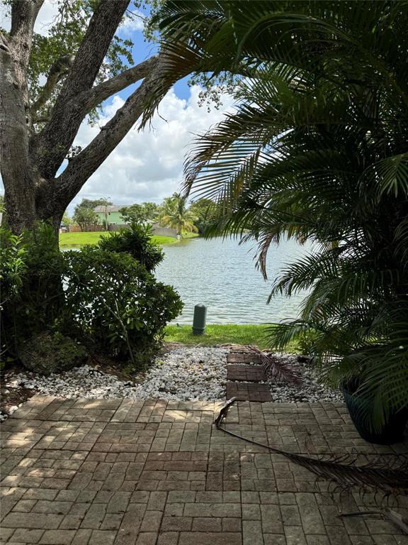 LAKEWOOD EAST SEC 1 - Residential Lease