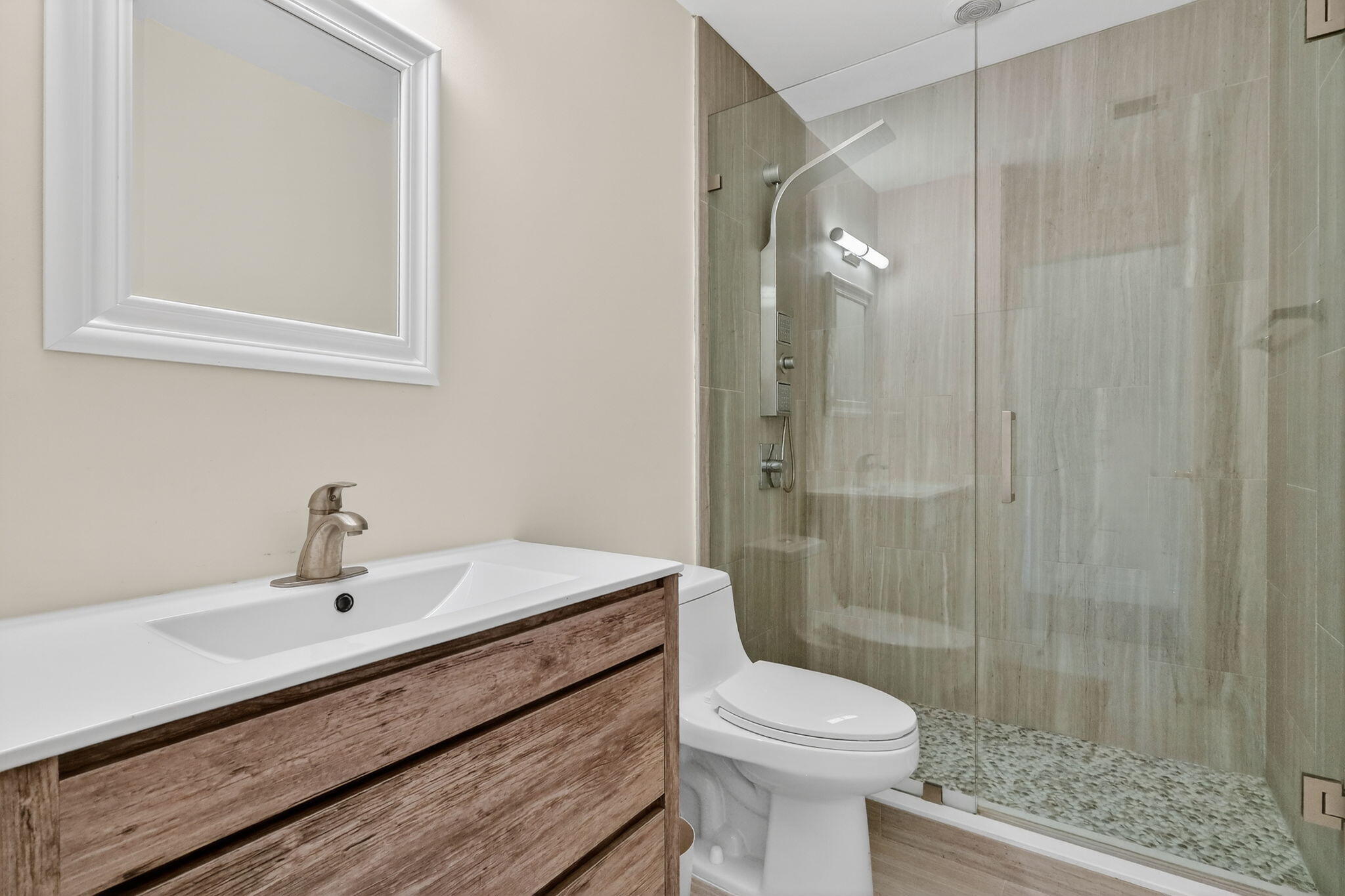 RIVIERA ISLES IV - Residential Lease