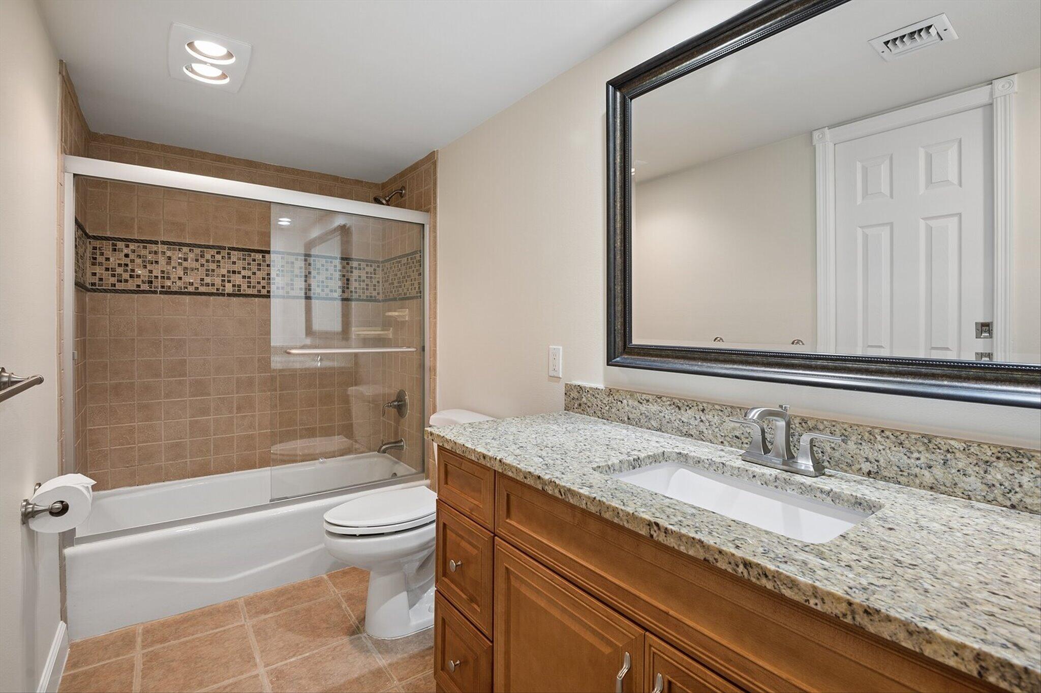 NO 123 PALM-AIRE COUNTRY CLUB - Residential