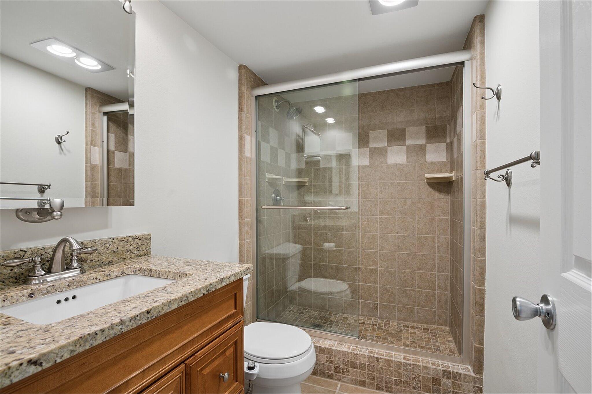 NO 123 PALM-AIRE COUNTRY CLUB - Residential