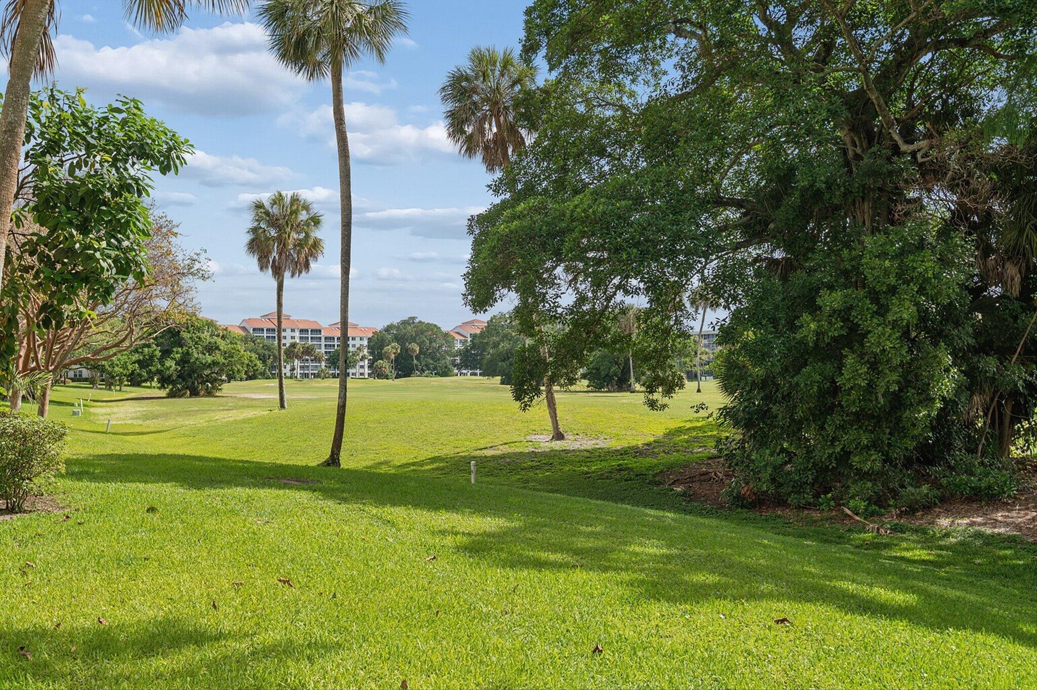 NO 123 PALM-AIRE COUNTRY CLUB - Residential