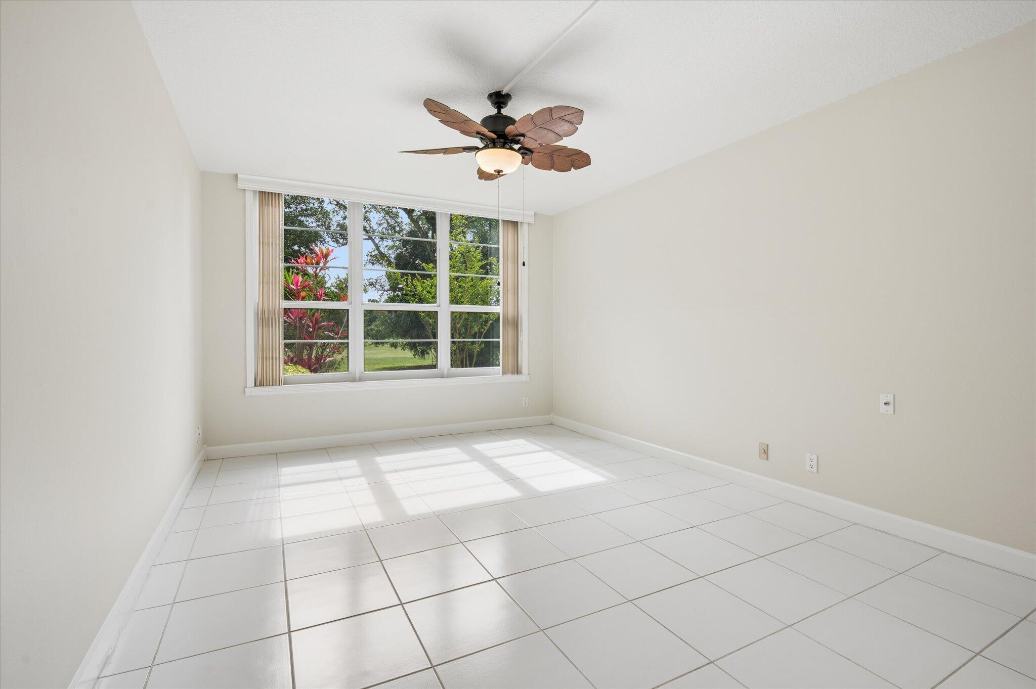 NO 123 PALM-AIRE COUNTRY CLUB - Residential