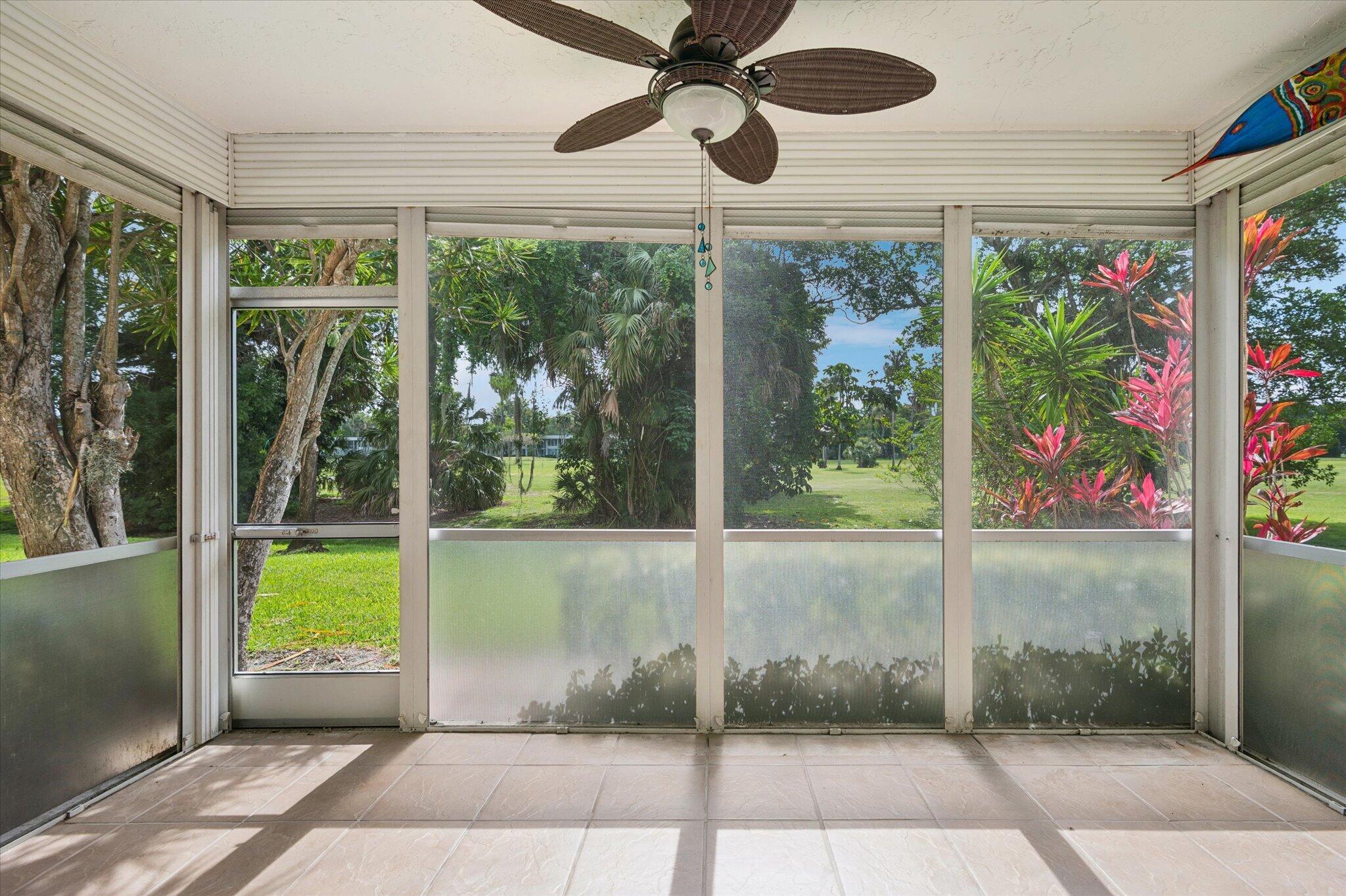 NO 123 PALM-AIRE COUNTRY CLUB - Residential