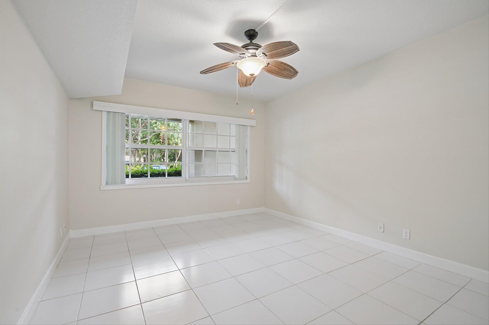 NO 123 PALM-AIRE COUNTRY CLUB - Residential