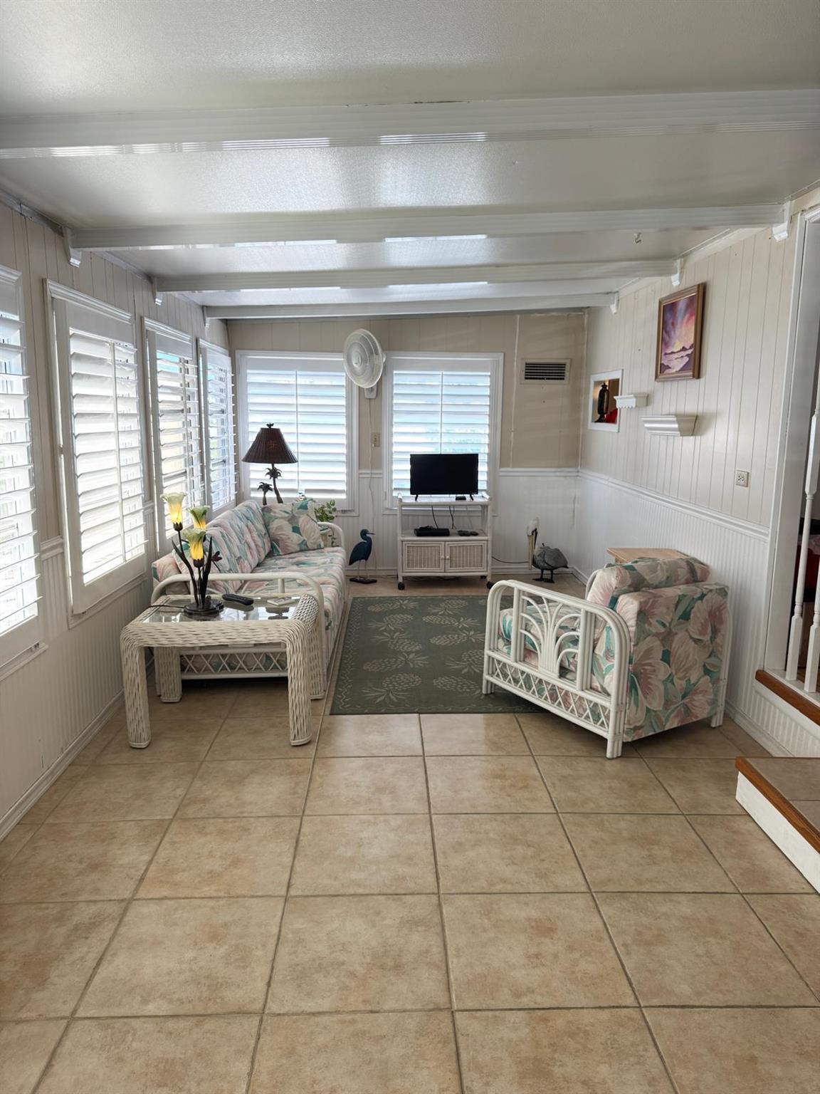 WOODBRIDGE MOBILE VILLAGE - Residential