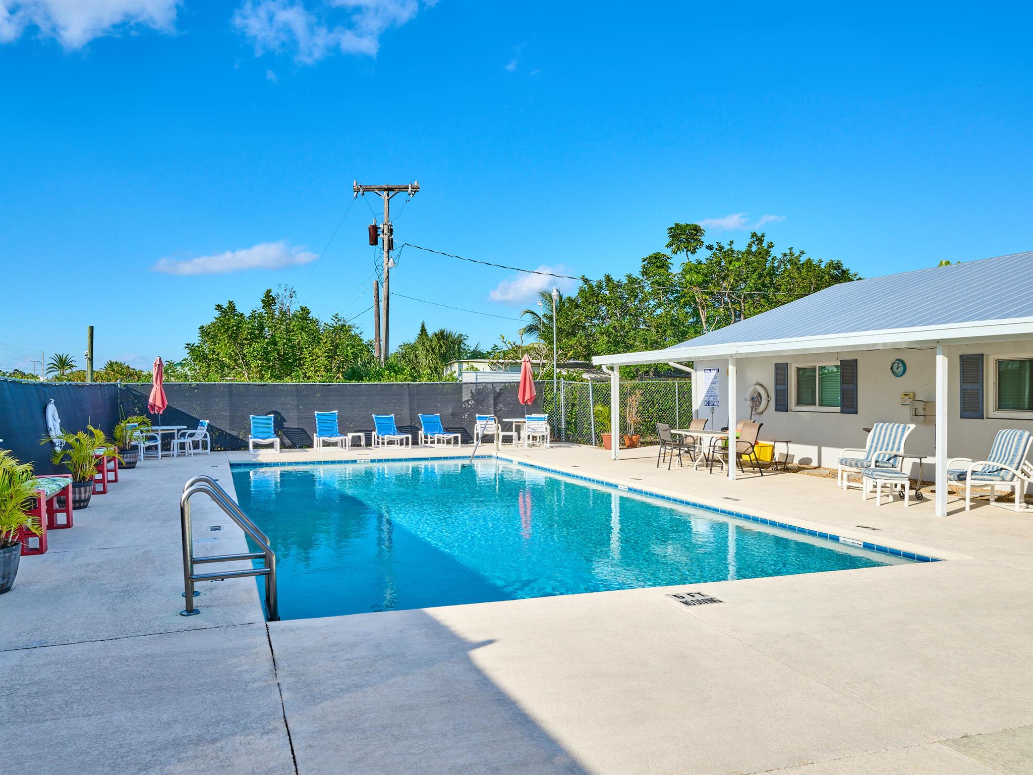 WOODBRIDGE MOBILE VILLAGE - Residential