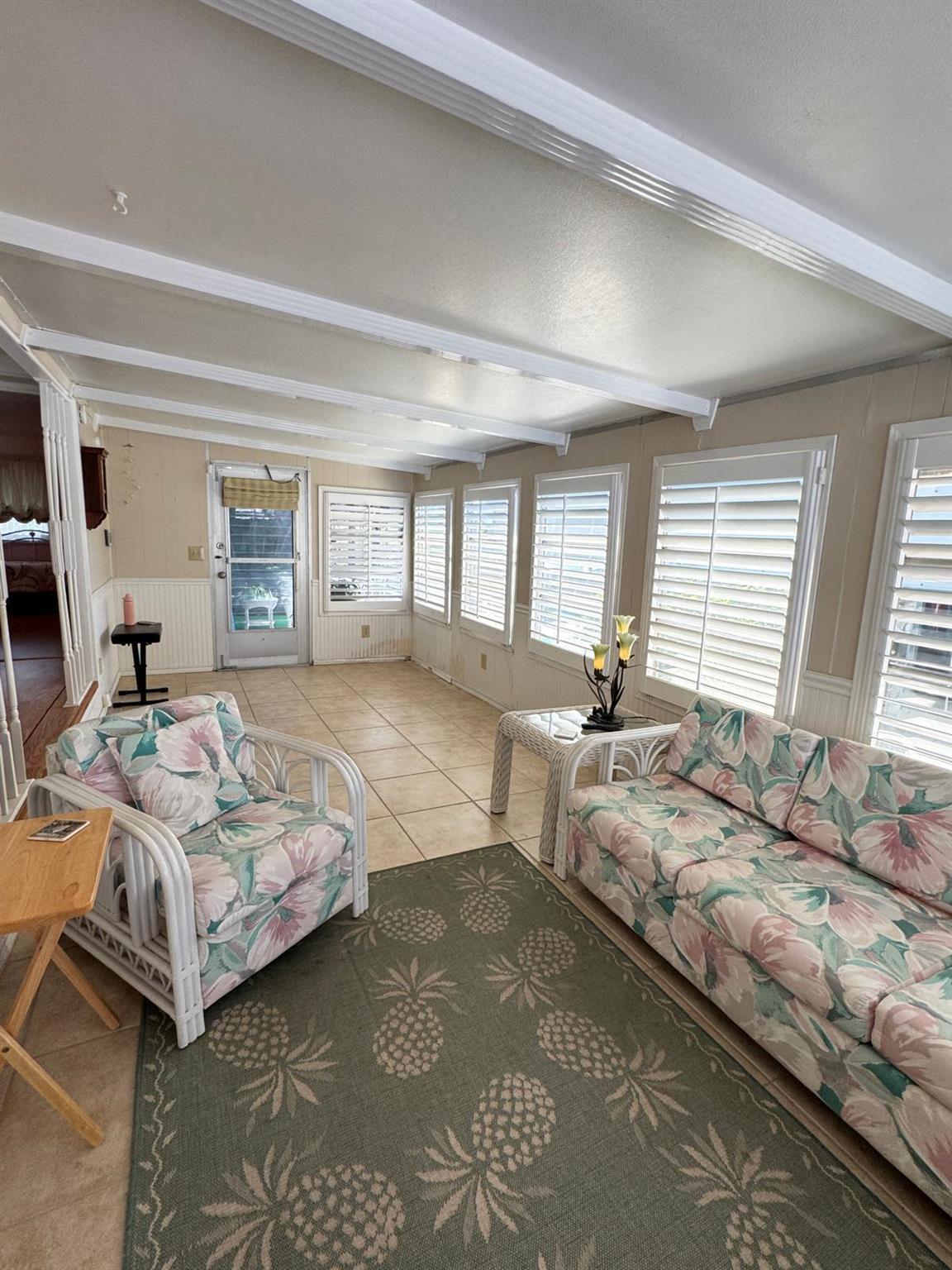 WOODBRIDGE MOBILE VILLAGE - Residential