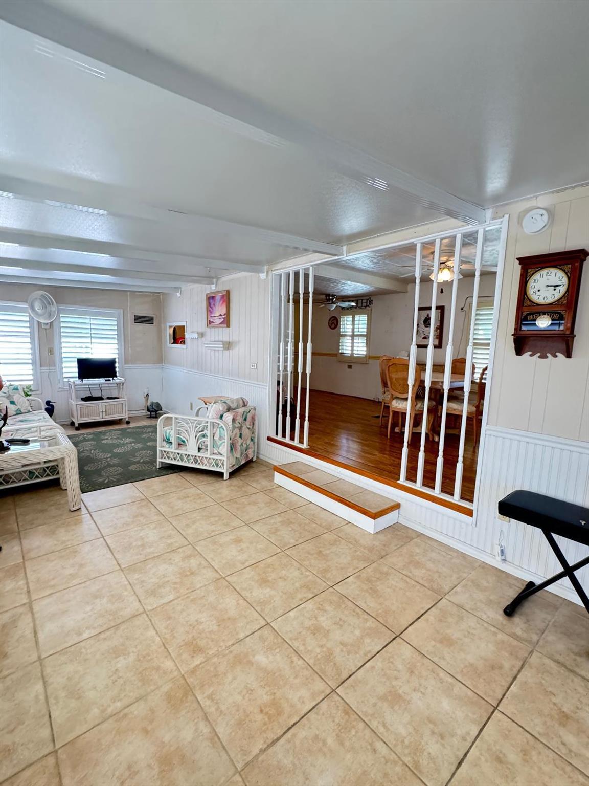 WOODBRIDGE MOBILE VILLAGE - Residential