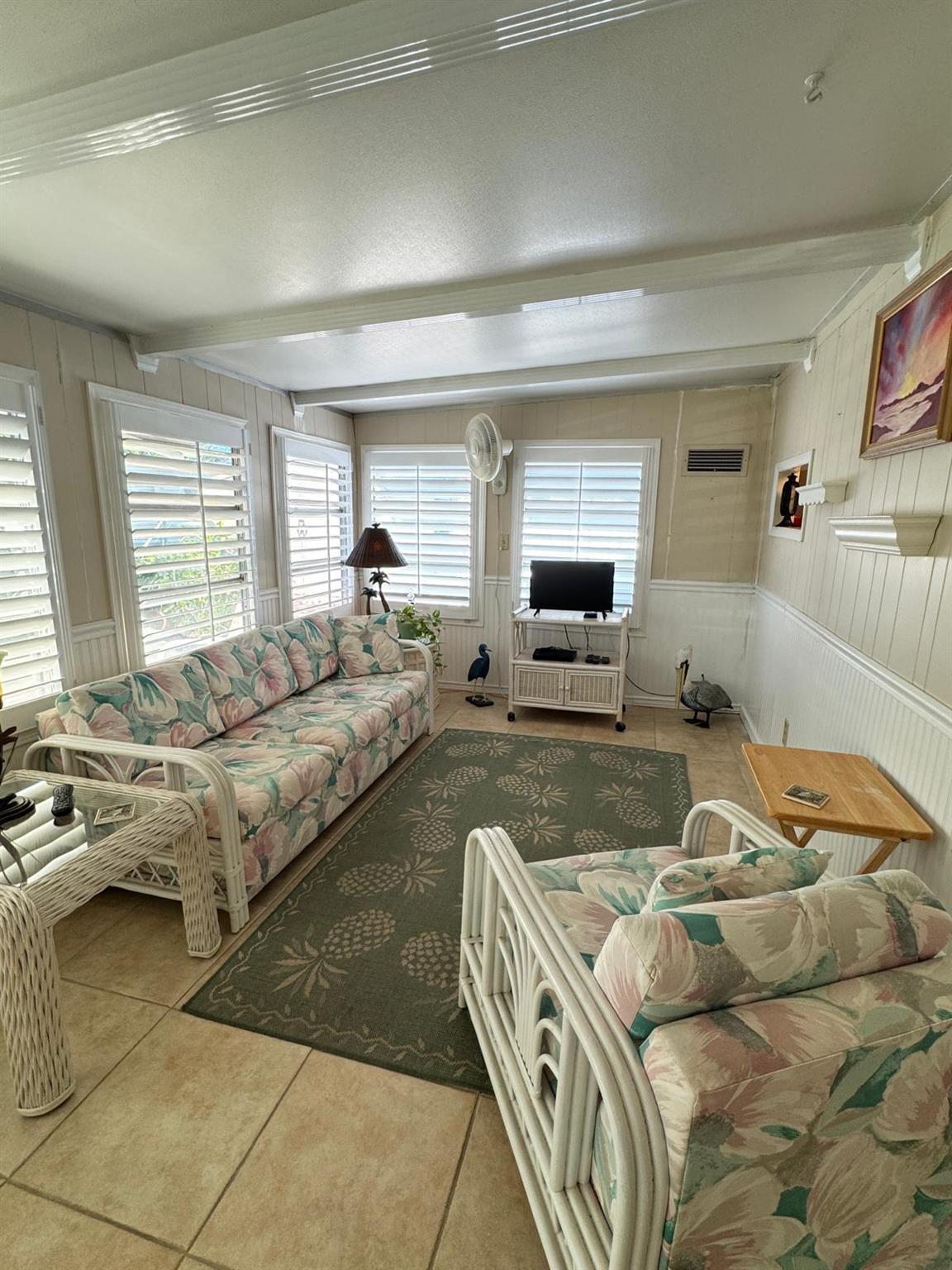 WOODBRIDGE MOBILE VILLAGE - Residential